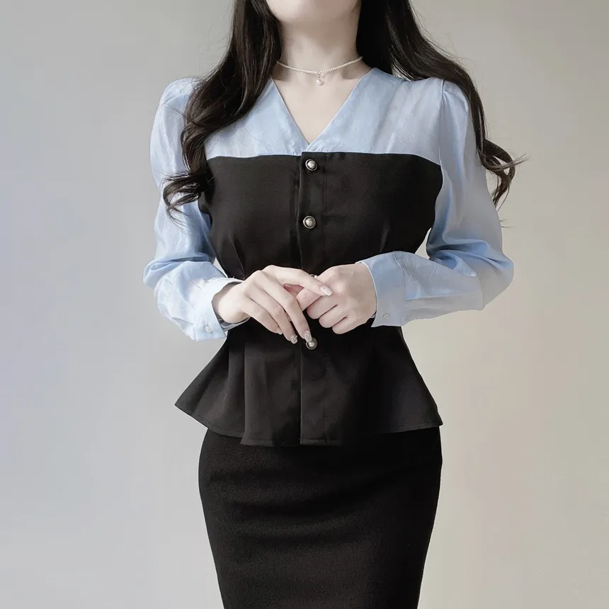 コンビVネックレイヤード風パフスリーブ長袖ペプラムパール調ボタンブラウス | mirangmirang | 詳細画像17