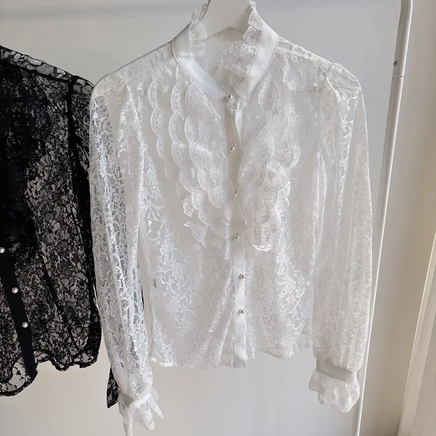 シースルーレースボタンフリル ネックラッフルブラウス | mirangmirang | 詳細画像17