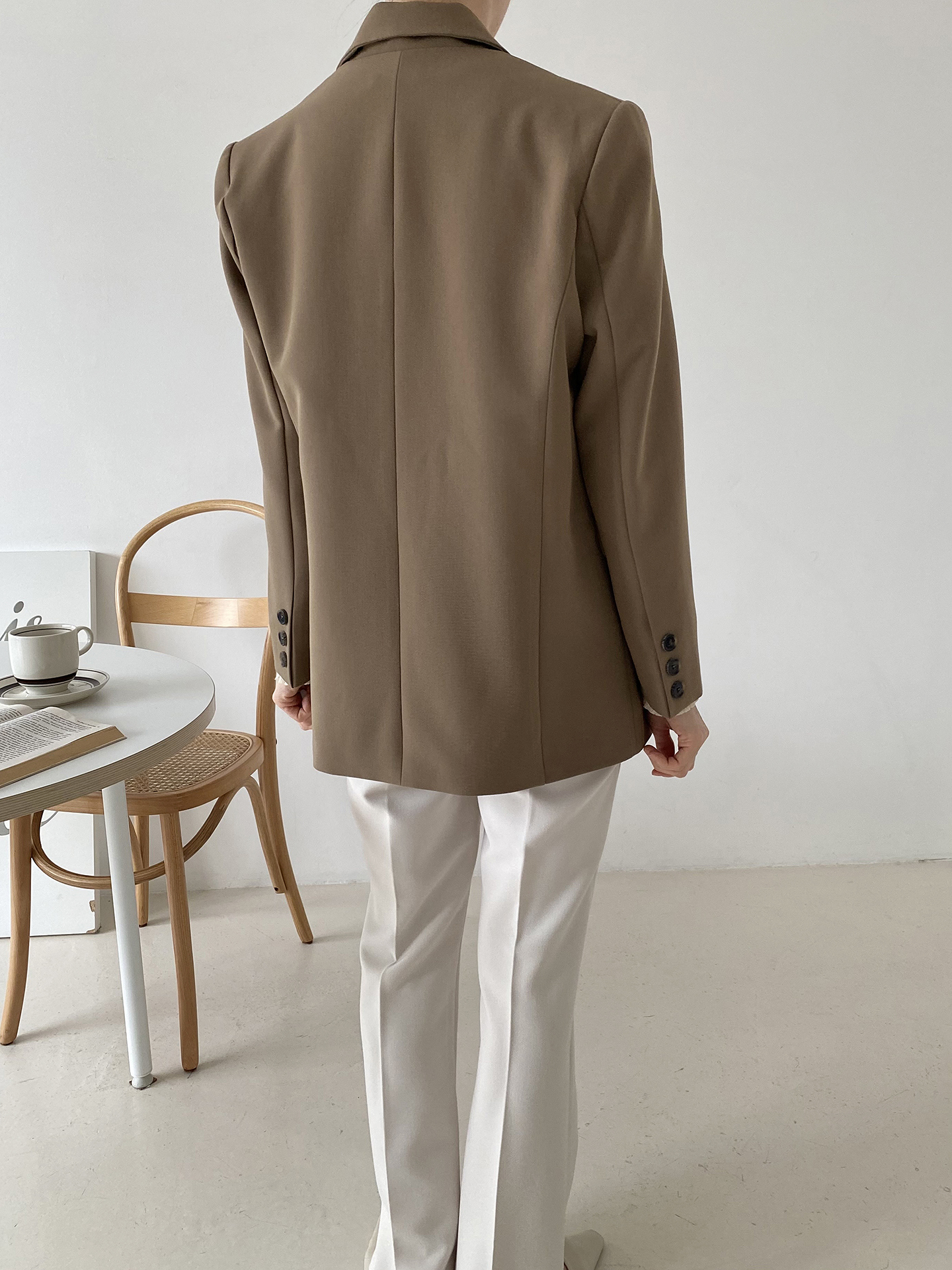 肩パッドオープンカラーラインオーバーサイズボクシー長袖フラップポケットワンボタンボタンスリーブボーイフィット無地ジャケット | 詳細画像8