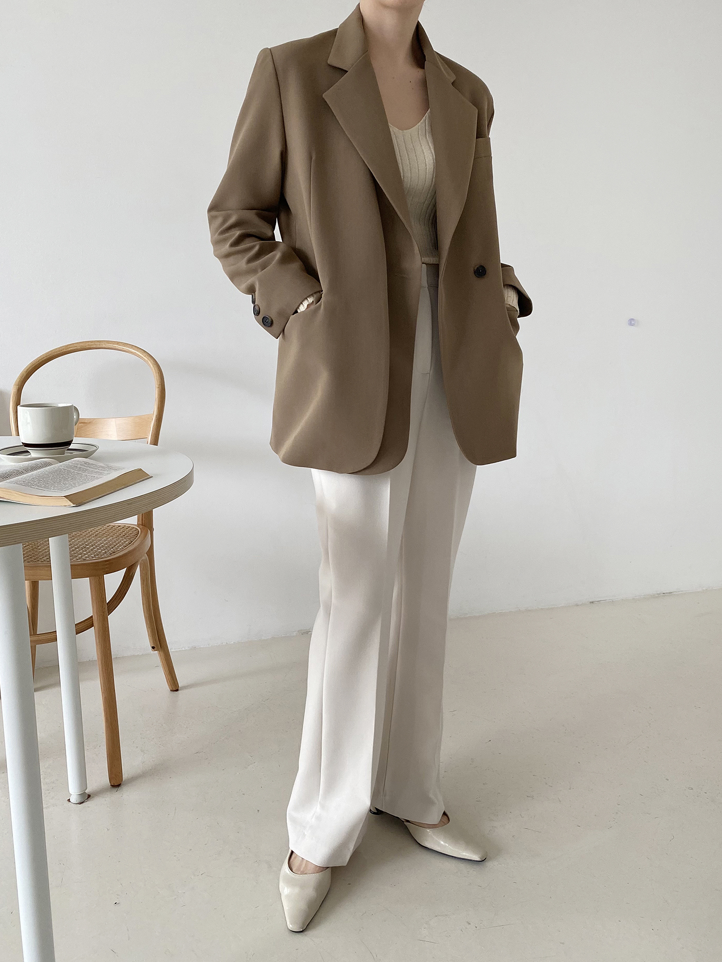 肩パッドオープンカラーラインオーバーサイズボクシー長袖フラップポケットワンボタンボタンスリーブボーイフィット無地ジャケット | 詳細画像9