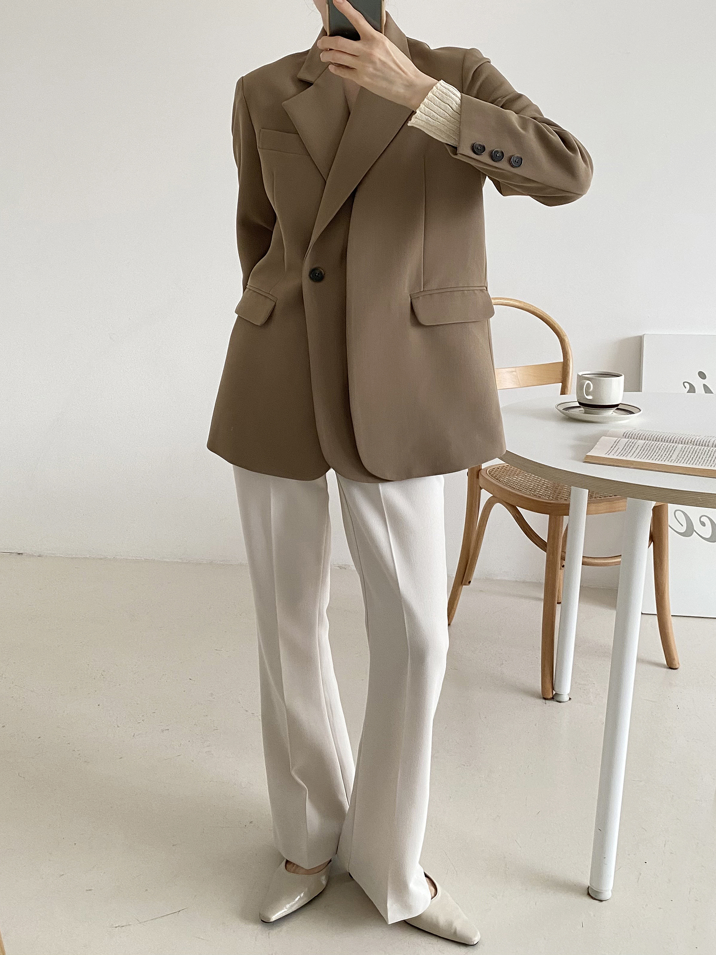 肩パッドオープンカラーラインオーバーサイズボクシー長袖フラップポケットワンボタンボタンスリーブボーイフィット無地ジャケット | 詳細画像13