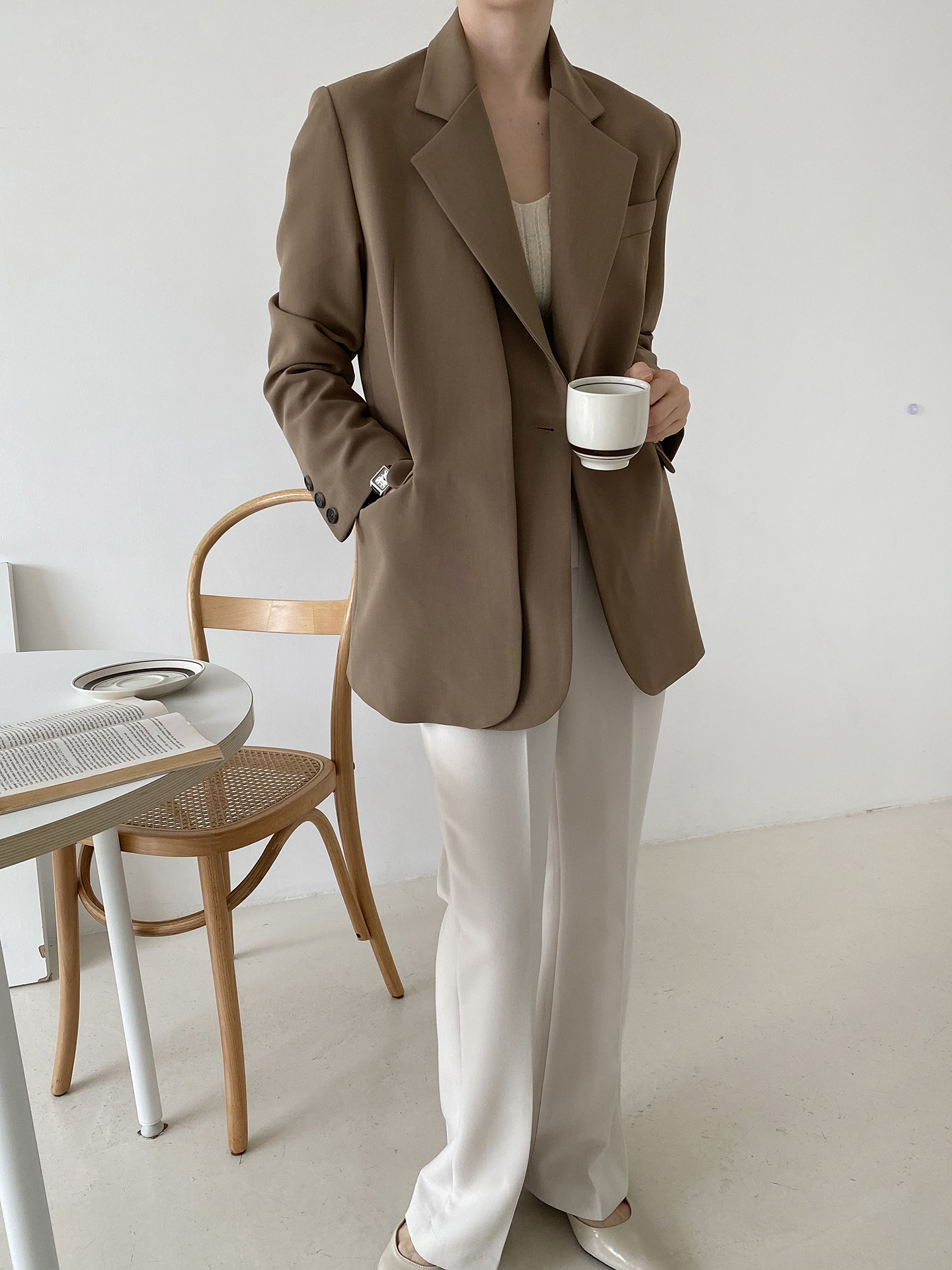 肩パッドオープンカラーラインオーバーサイズボクシー長袖フラップポケットワンボタンボタンスリーブボーイフィット無地ジャケット | 詳細画像18