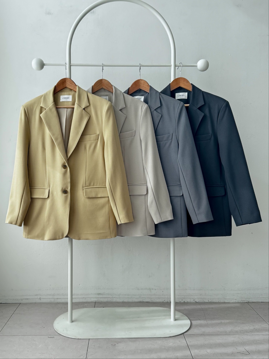 カラー肩パッドオーバーサイズボクシー長袖フラップポケットツーボタンボタンスリーブボーイフィット無地ジャケット | 詳細画像21