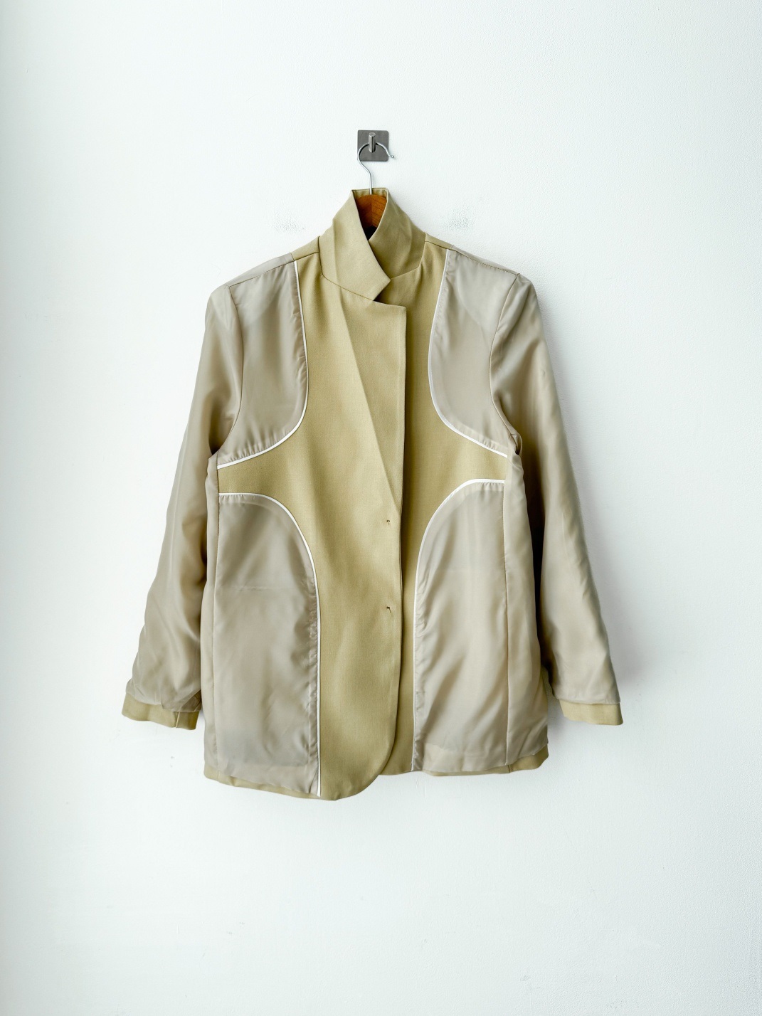 カラー肩パッドオーバーサイズボクシー長袖フラップポケットツーボタンボタンスリーブボーイフィット無地ジャケット | 詳細画像22