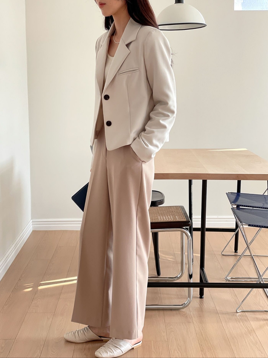 カラーラインショート長袖ワンポケットツーボタン無地ジャケット | 詳細画像9