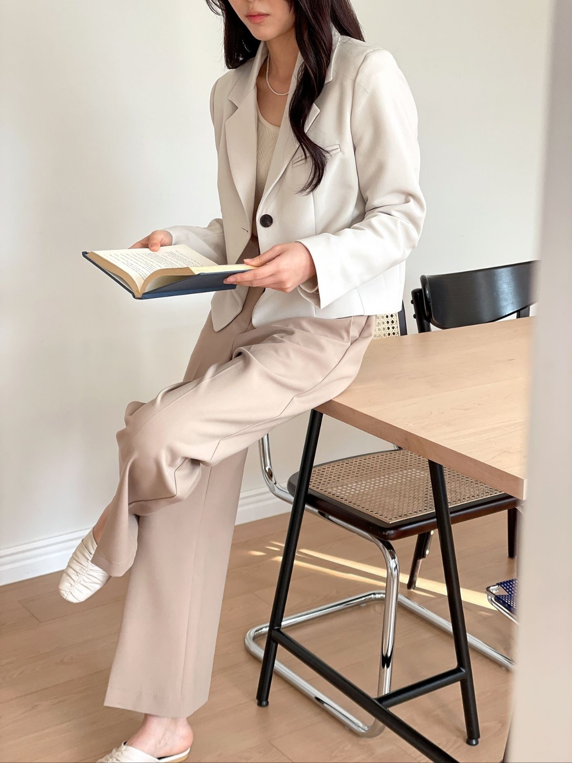 カラーラインショート長袖ワンポケットツーボタン無地ジャケット | 詳細画像10