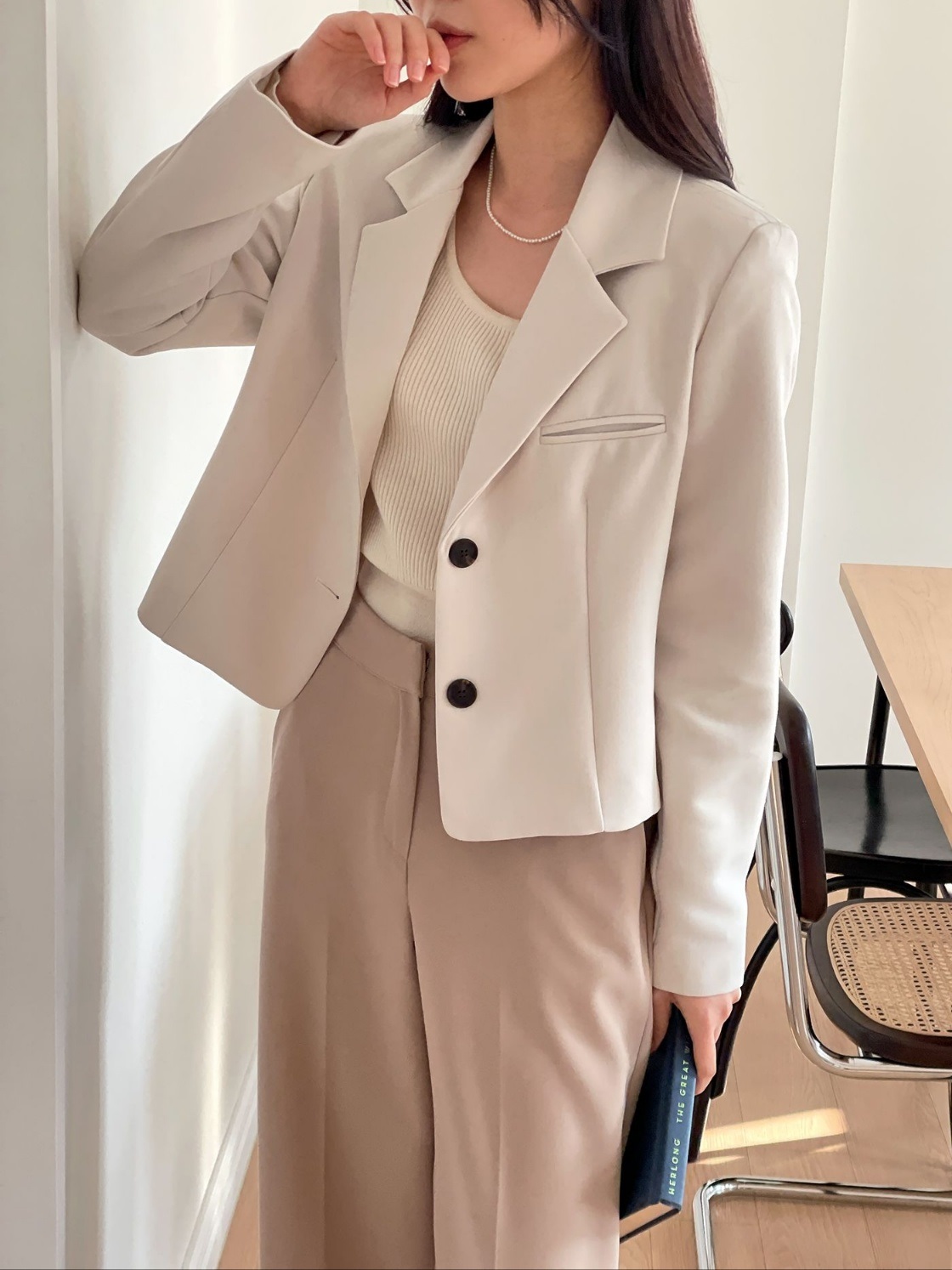 カラーラインショート長袖ワンポケットツーボタン無地ジャケット | 詳細画像17