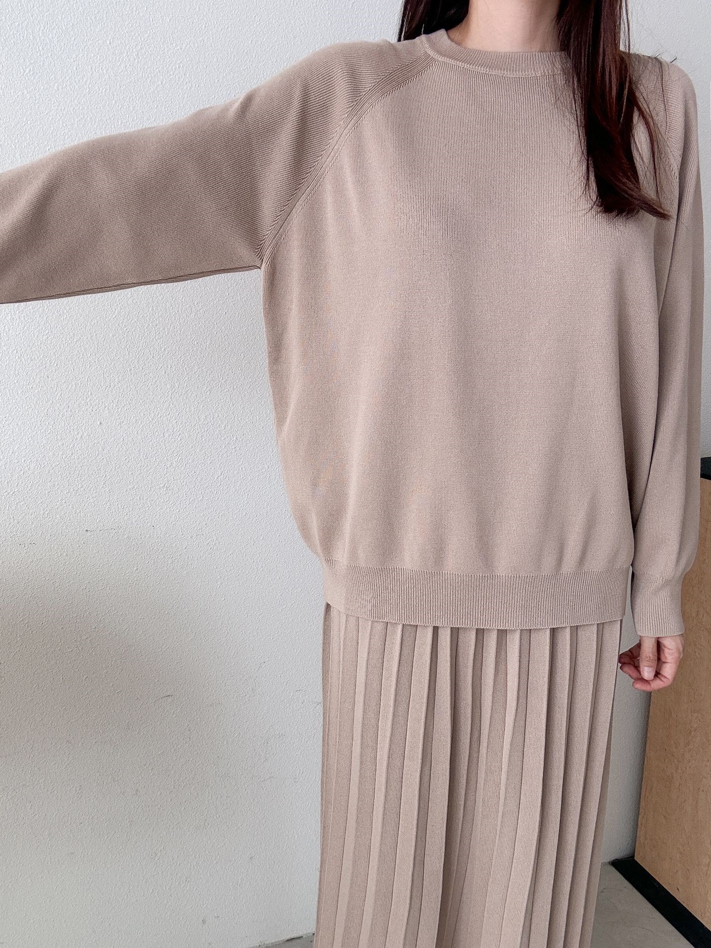 ラウンドネックプリーツウエストゴムラグランオーバーサイズロングルーズ長袖無地ツーピース(トップス、ボトムス)スカートニット | 詳細画像10