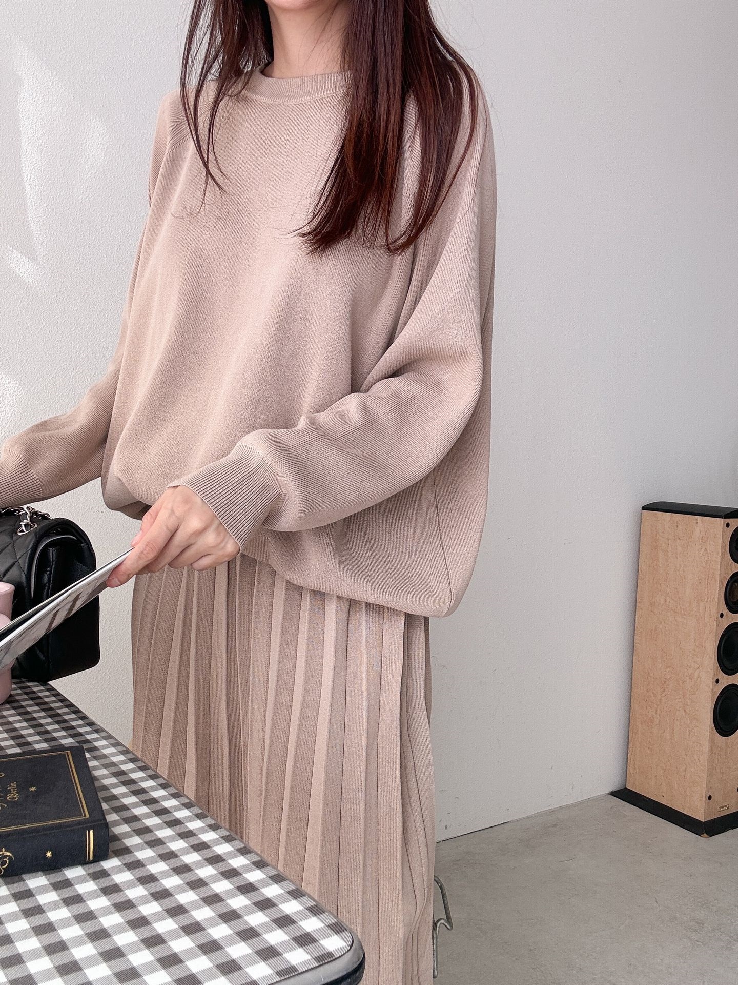 ラウンドネックプリーツウエストゴムラグランオーバーサイズロングルーズ長袖無地ツーピース(トップス、ボトムス)スカートニット | 詳細画像13