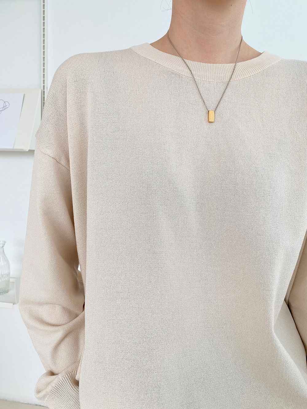 ラウンドネックルーズ長袖ドロップショルダー無地ニット | 詳細画像17