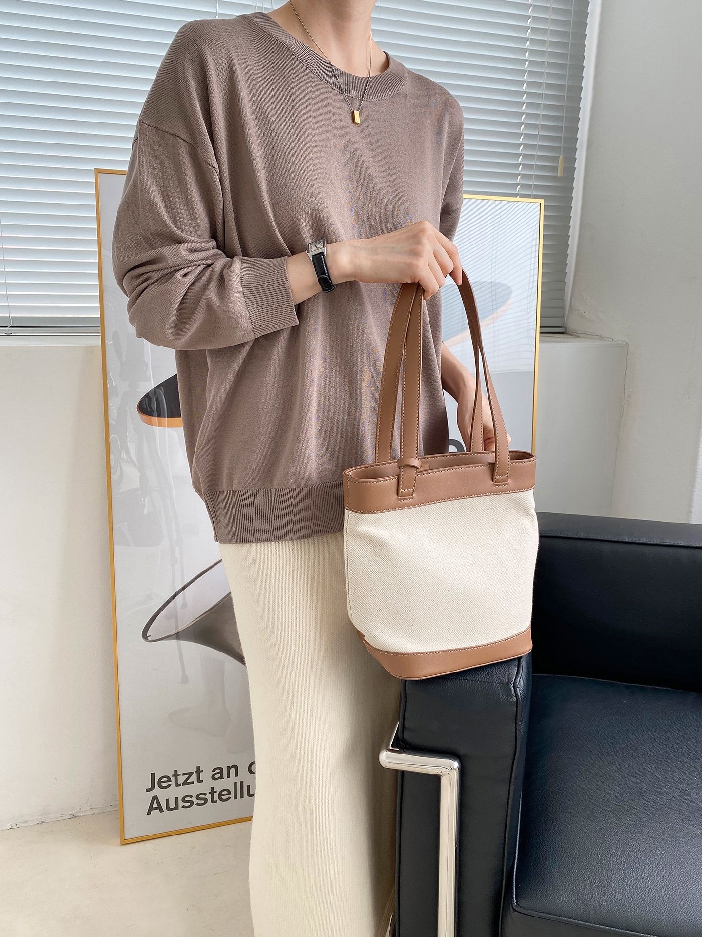 ラウンドネックルーズ長袖ドロップショルダー無地ニット | 詳細画像28