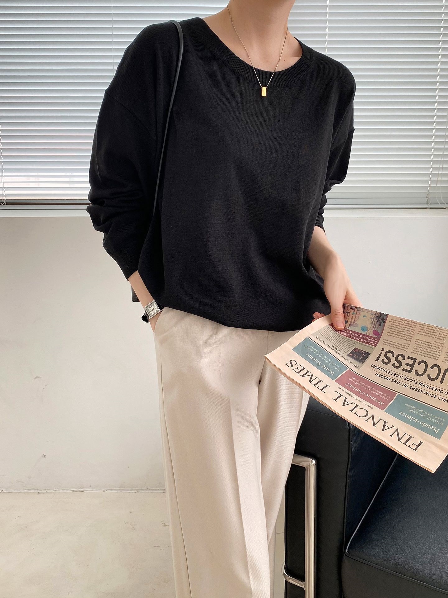 ラウンドネックルーズ長袖ドロップショルダー無地ニット | 詳細画像45