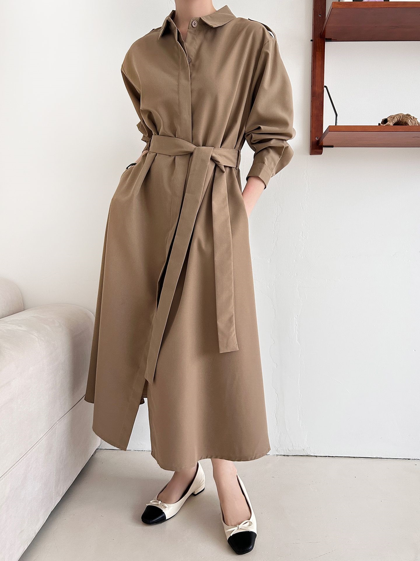 カラーピンタックロングルーズ長袖ワンボタンボタンスリーブループ無地シャツワンピースストラップ付 | 詳細画像8