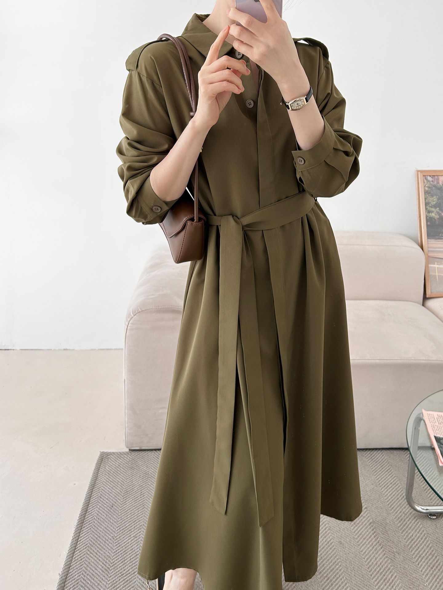 カラーピンタックロングルーズ長袖ワンボタンボタンスリーブループ無地シャツワンピースストラップ付 | 詳細画像30