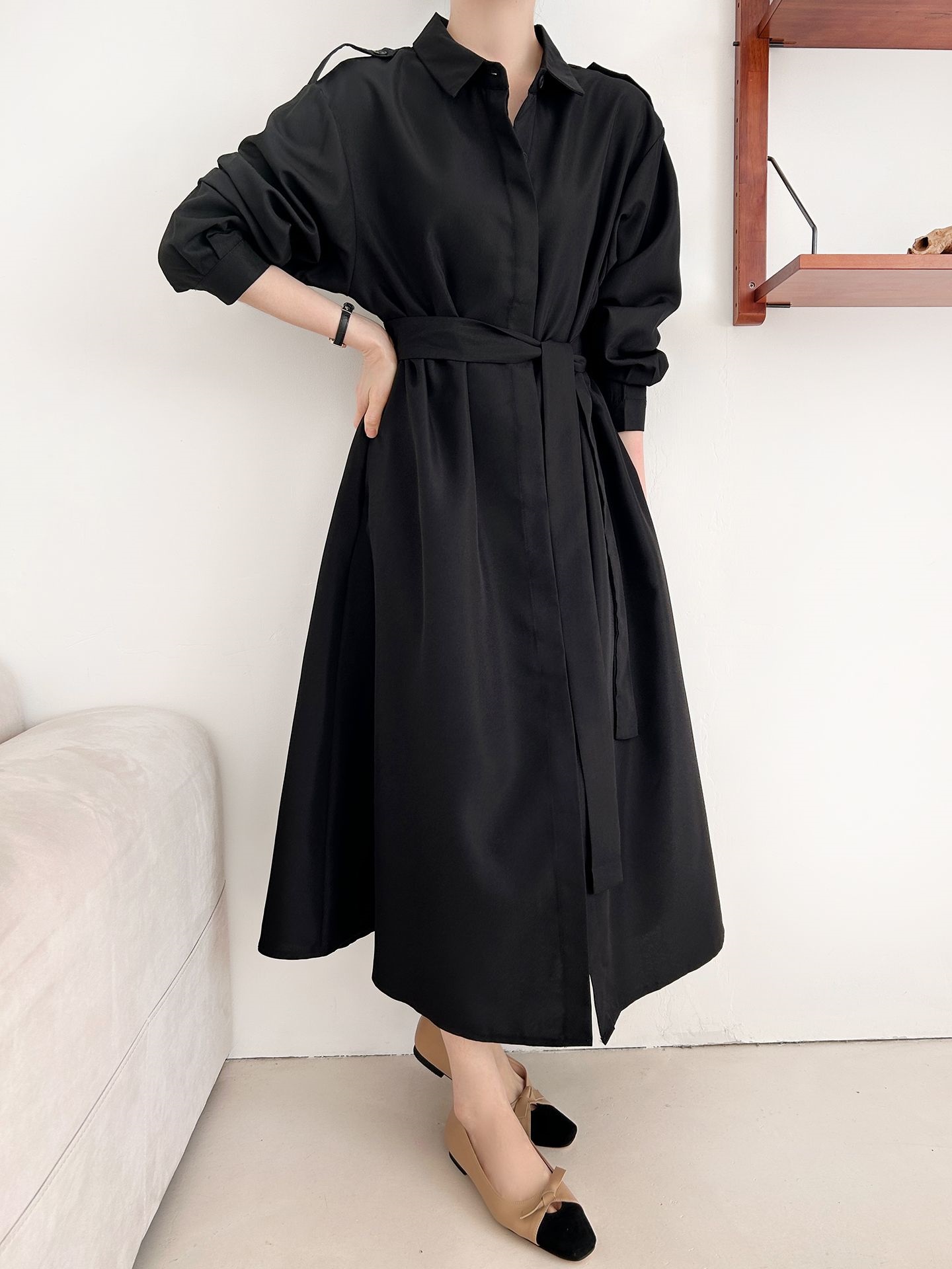 カラーピンタックロングルーズ長袖ワンボタンボタンスリーブループ無地シャツワンピースストラップ付 | 詳細画像19