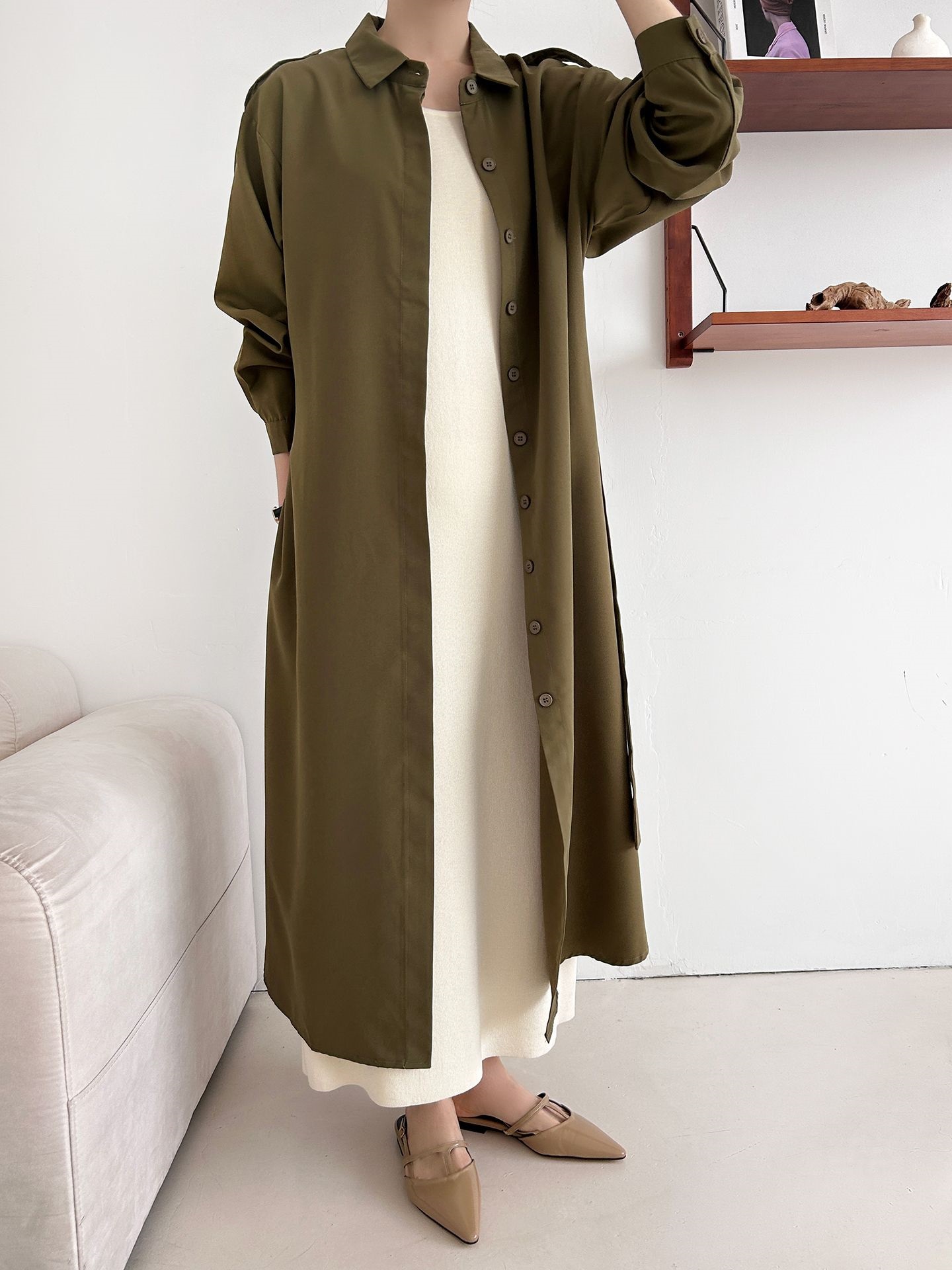 カラーピンタックロングルーズ長袖ワンボタンボタンスリーブループ無地シャツワンピースストラップ付 | 詳細画像23