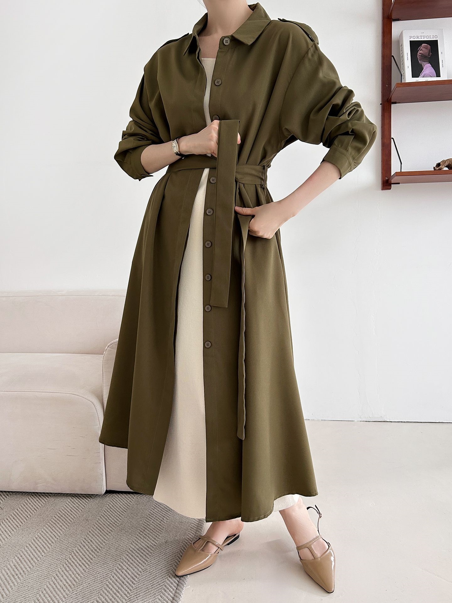 カラーピンタックロングルーズ長袖ワンボタンボタンスリーブループ無地シャツワンピースストラップ付 | 詳細画像24