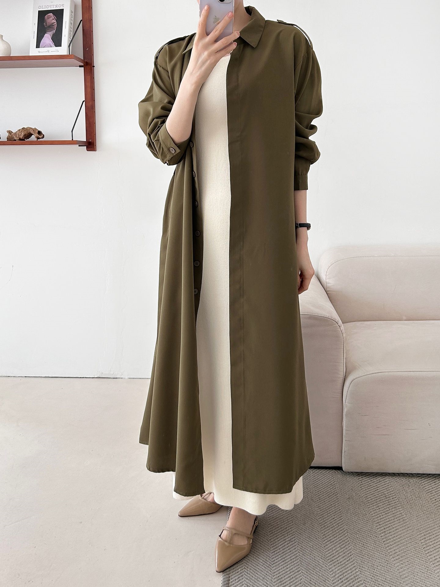 カラーピンタックロングルーズ長袖ワンボタンボタンスリーブループ無地シャツワンピースストラップ付 | 詳細画像25