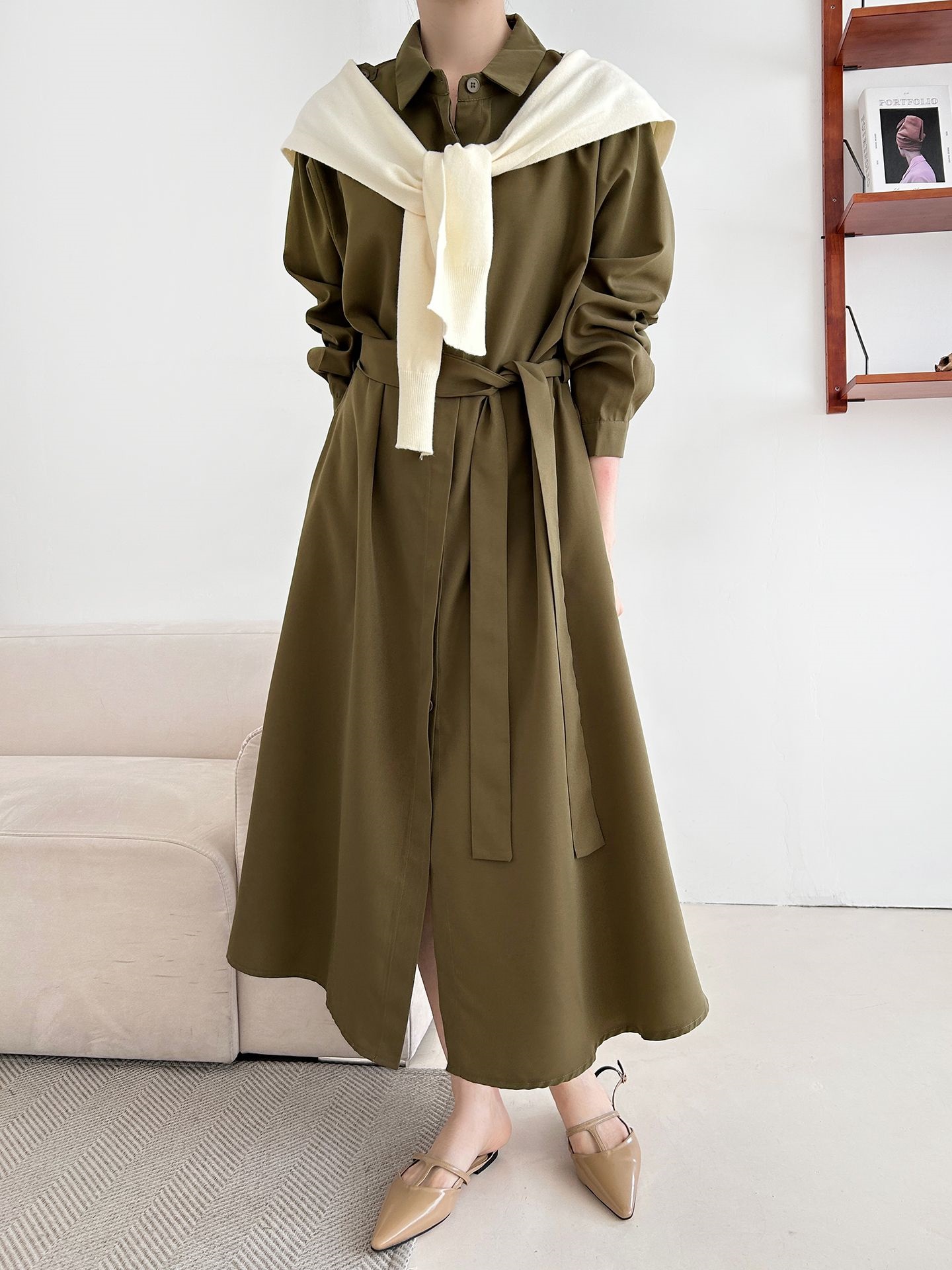 カラーピンタックロングルーズ長袖ワンボタンボタンスリーブループ無地シャツワンピースストラップ付 | 詳細画像32