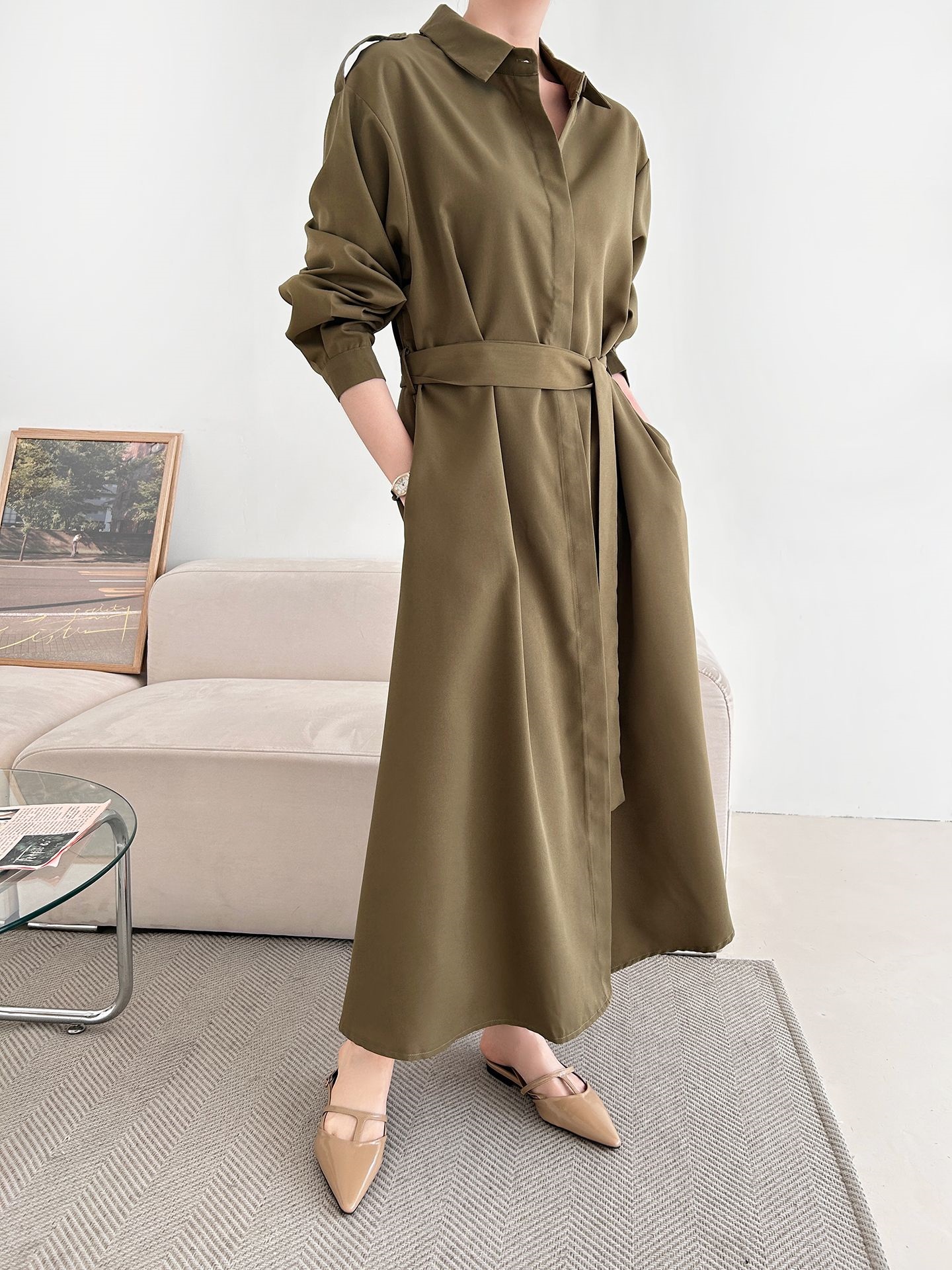 カラーピンタックロングルーズ長袖ワンボタンボタンスリーブループ無地シャツワンピースストラップ付 | 詳細画像33