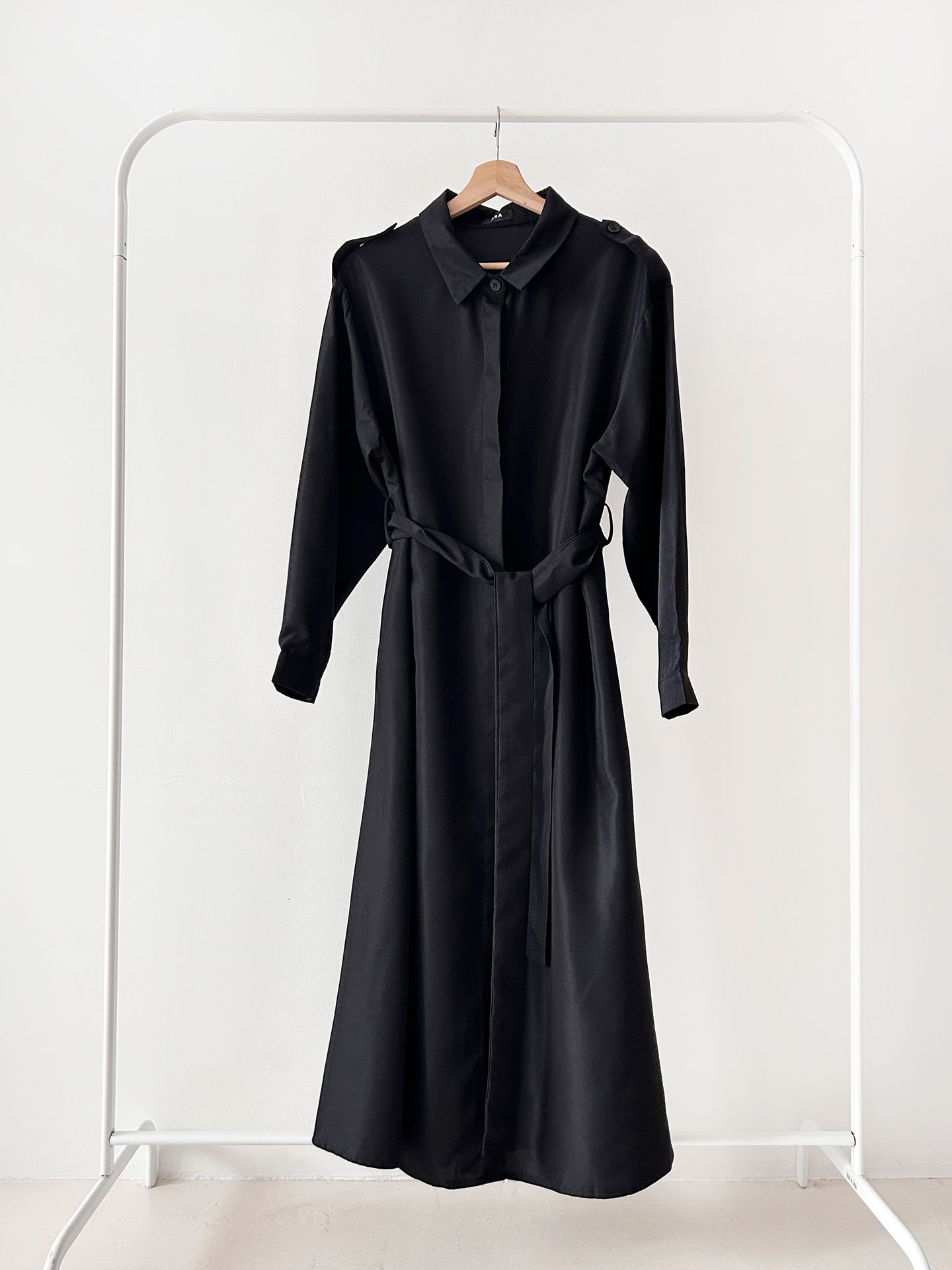 カラーピンタックロングルーズ長袖ワンボタンボタンスリーブループ無地シャツワンピースストラップ付 | 詳細画像37