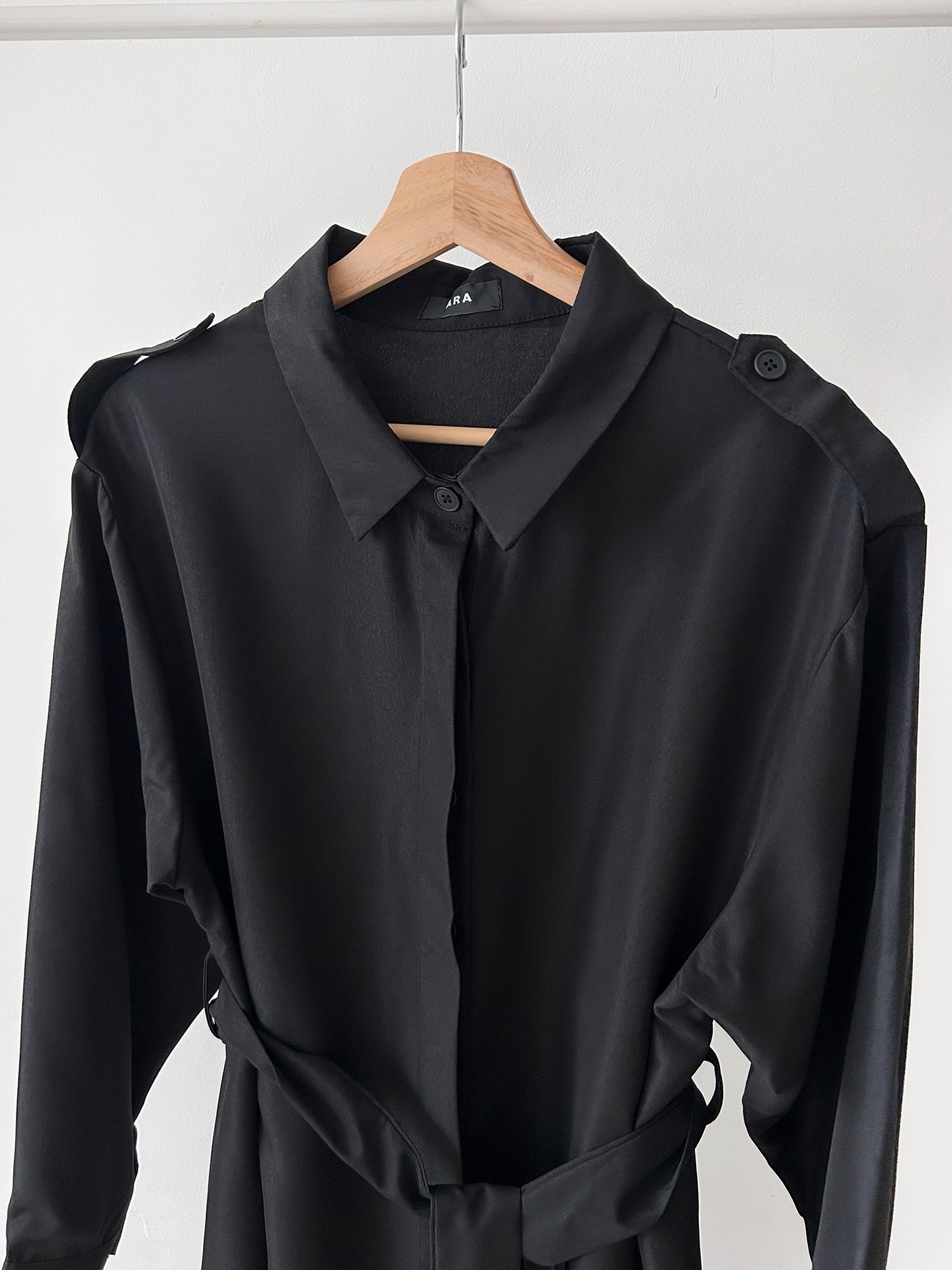 カラーピンタックロングルーズ長袖ワンボタンボタンスリーブループ無地シャツワンピースストラップ付 | 詳細画像40