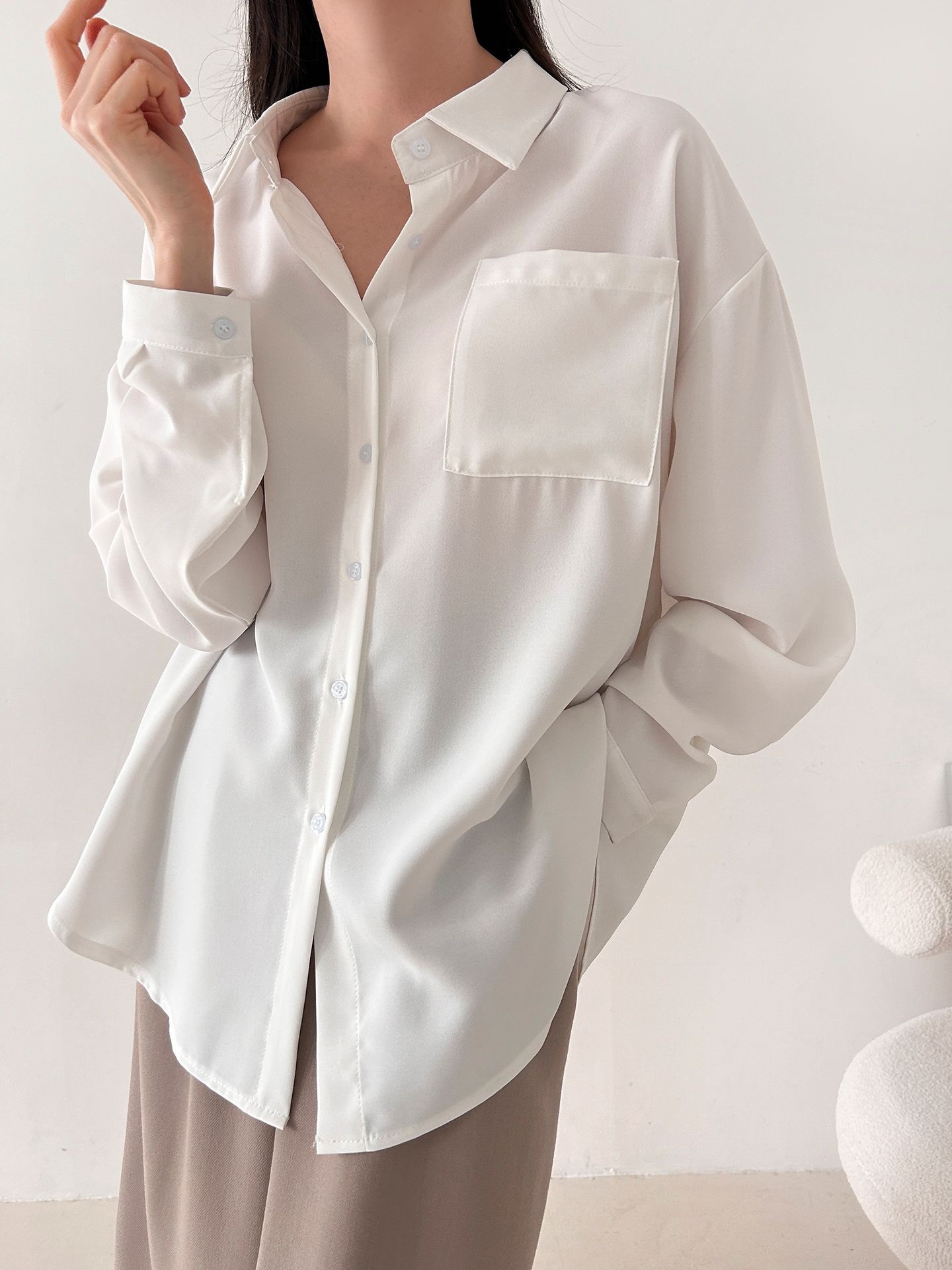 ボタンカラーオーバーサイズボクシールーズ長袖ワンポケットボタンスリーブドロップショルダー無地シャツ | 詳細画像4