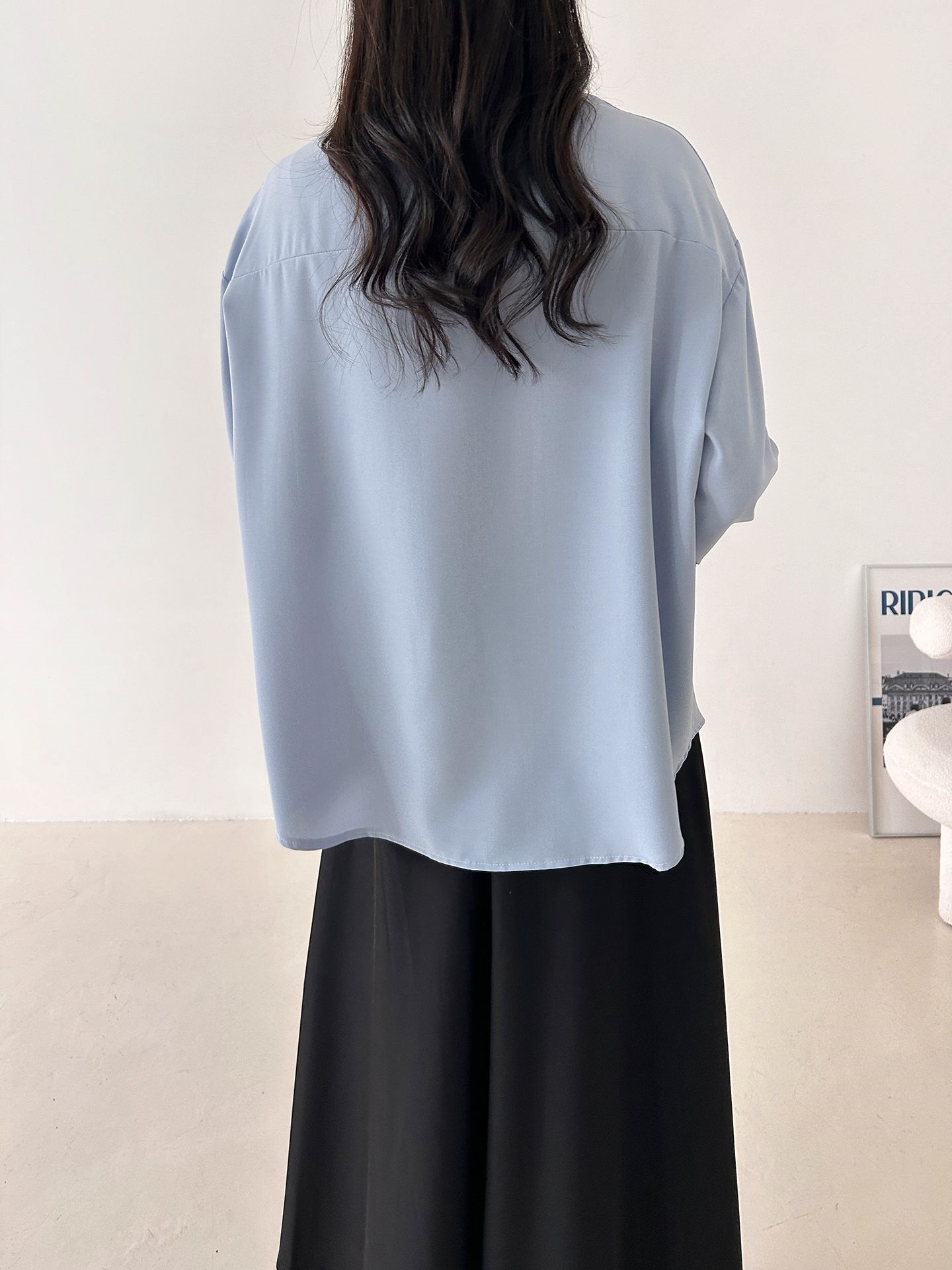 ボタンカラーオーバーサイズボクシールーズ長袖ワンポケットボタンスリーブドロップショルダー無地シャツ | 詳細画像16