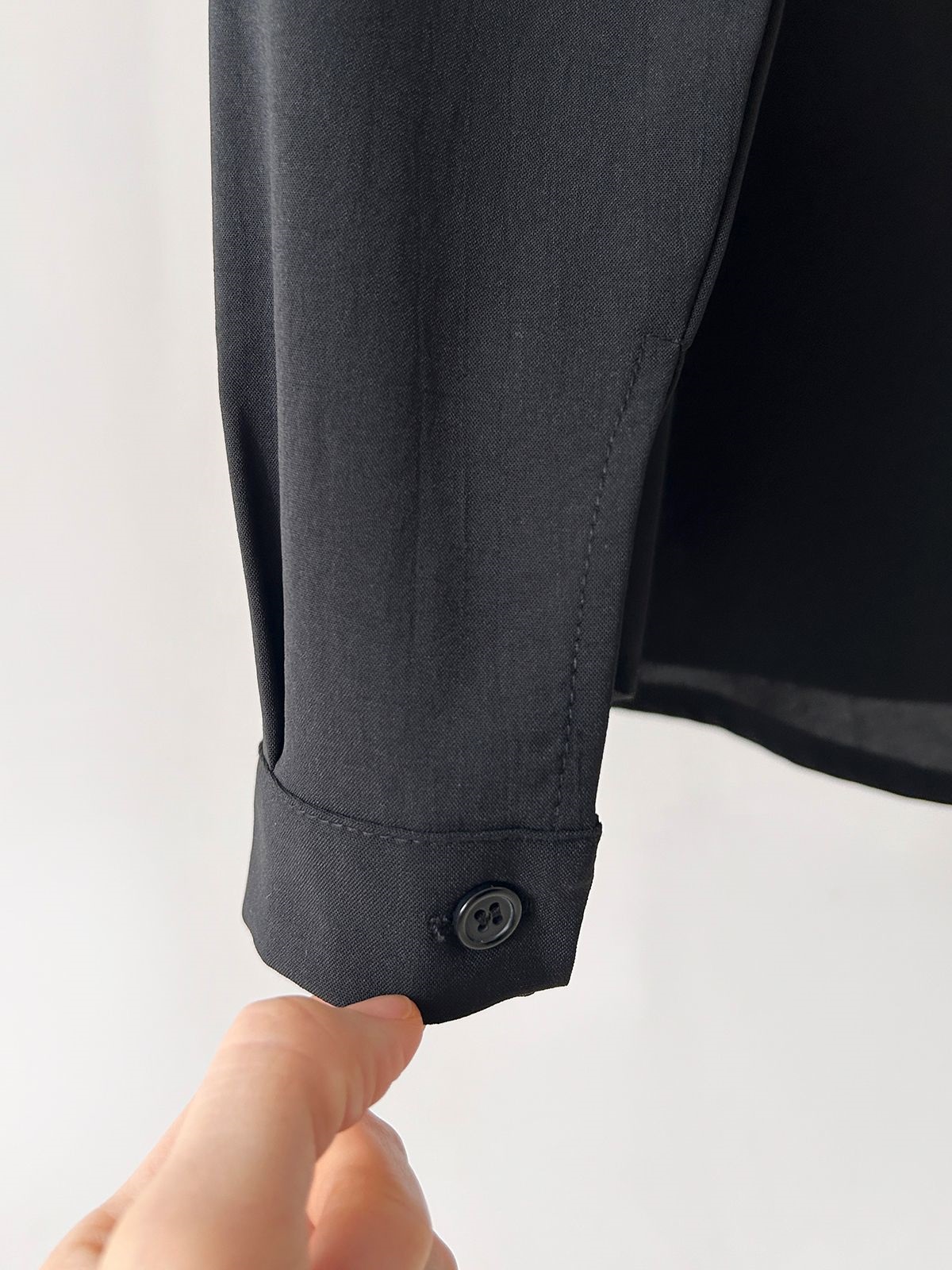 ボタンカラーオーバーサイズボクシールーズ長袖ワンポケットボタンスリーブドロップショルダー無地シャツ | 詳細画像42