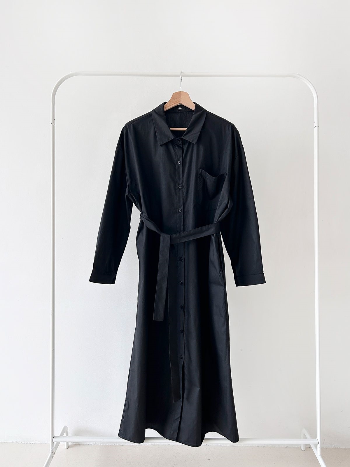 コットンオーバーサイズロング長袖ワンポケットボタンスリーブドロップショルダー無地シャツワンピースストラップ付 | 詳細画像45