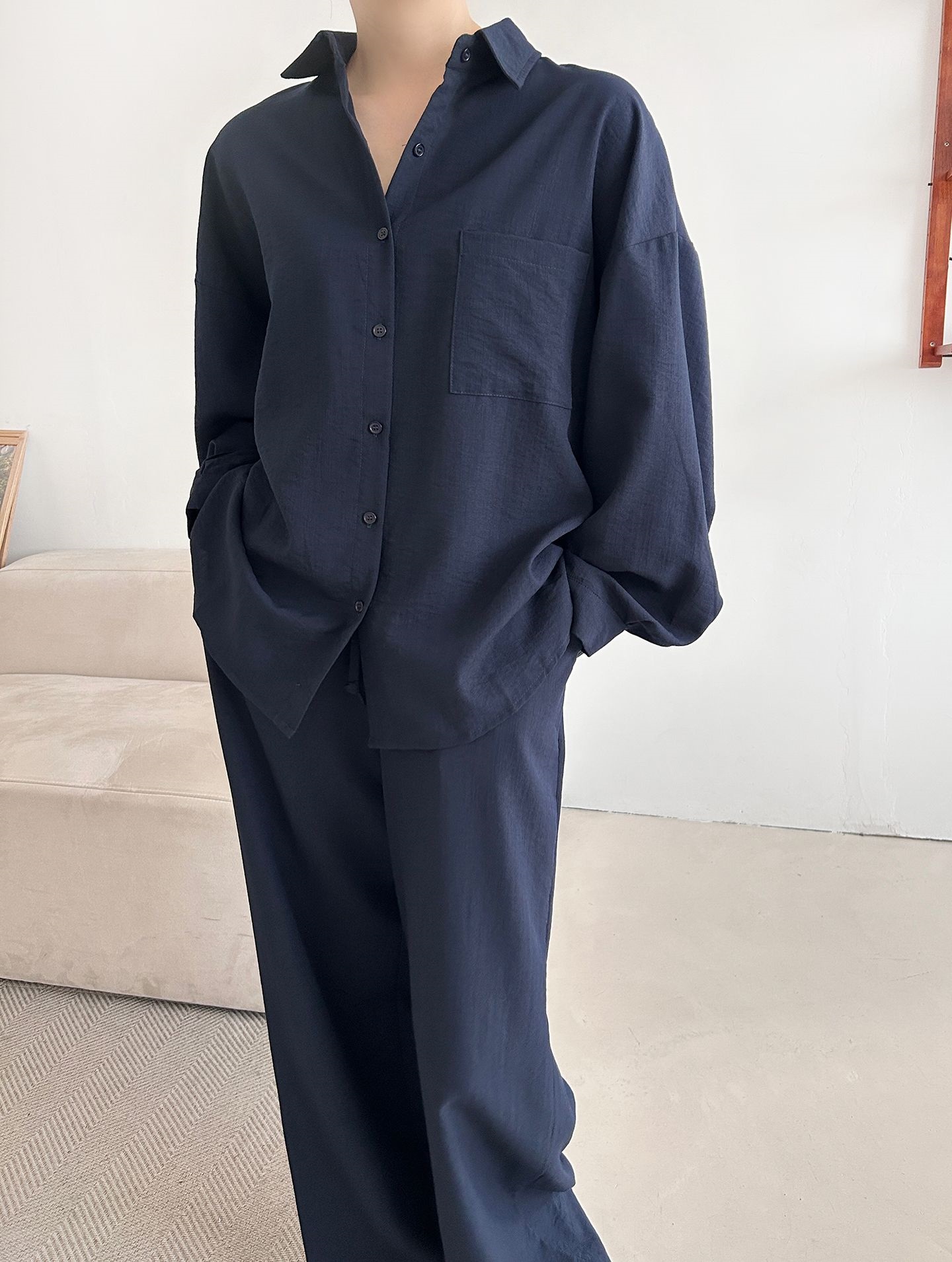 カラードローストリングウエストゴムオーバーサイズロングルーズワンポケットストレートワイドボタンスリーブドロップショルダー無地パンツ | 詳細画像7