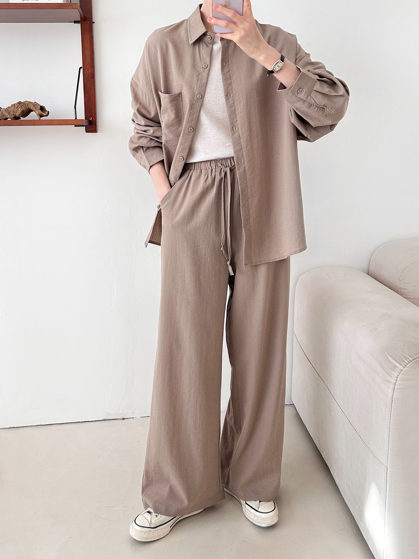 カラードローストリングウエストゴムオーバーサイズロングルーズワンポケットストレートワイドボタンスリーブドロップショルダー無地パンツ | 詳細画像12