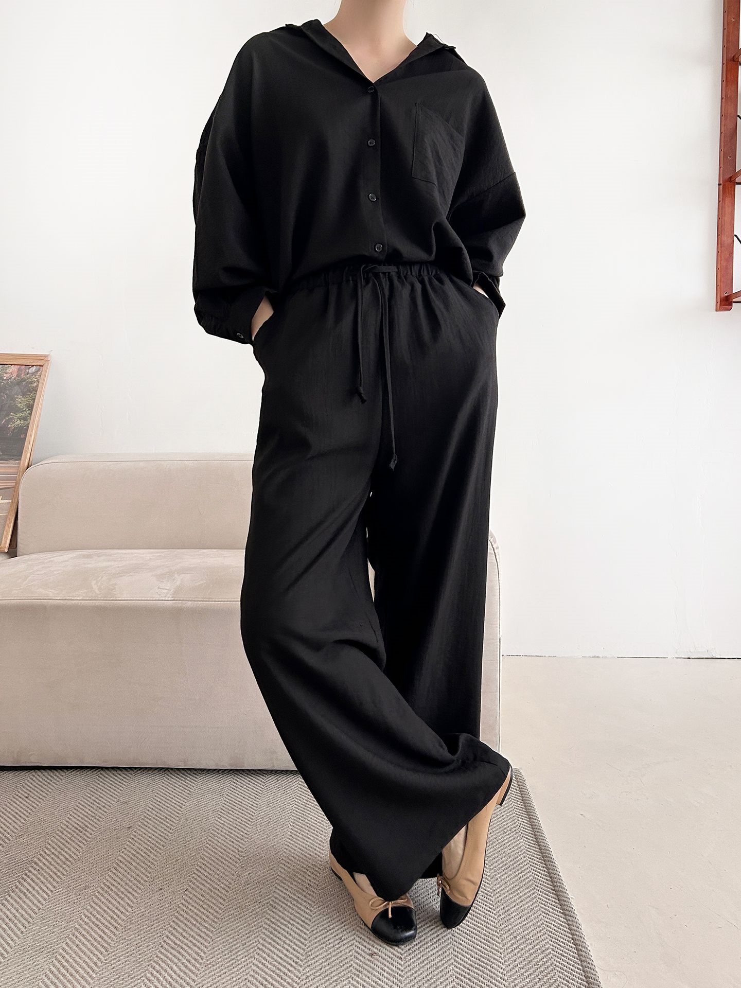 カラードローストリングウエストゴムオーバーサイズロングルーズワンポケットストレートワイドボタンスリーブドロップショルダー無地パンツ | 詳細画像26