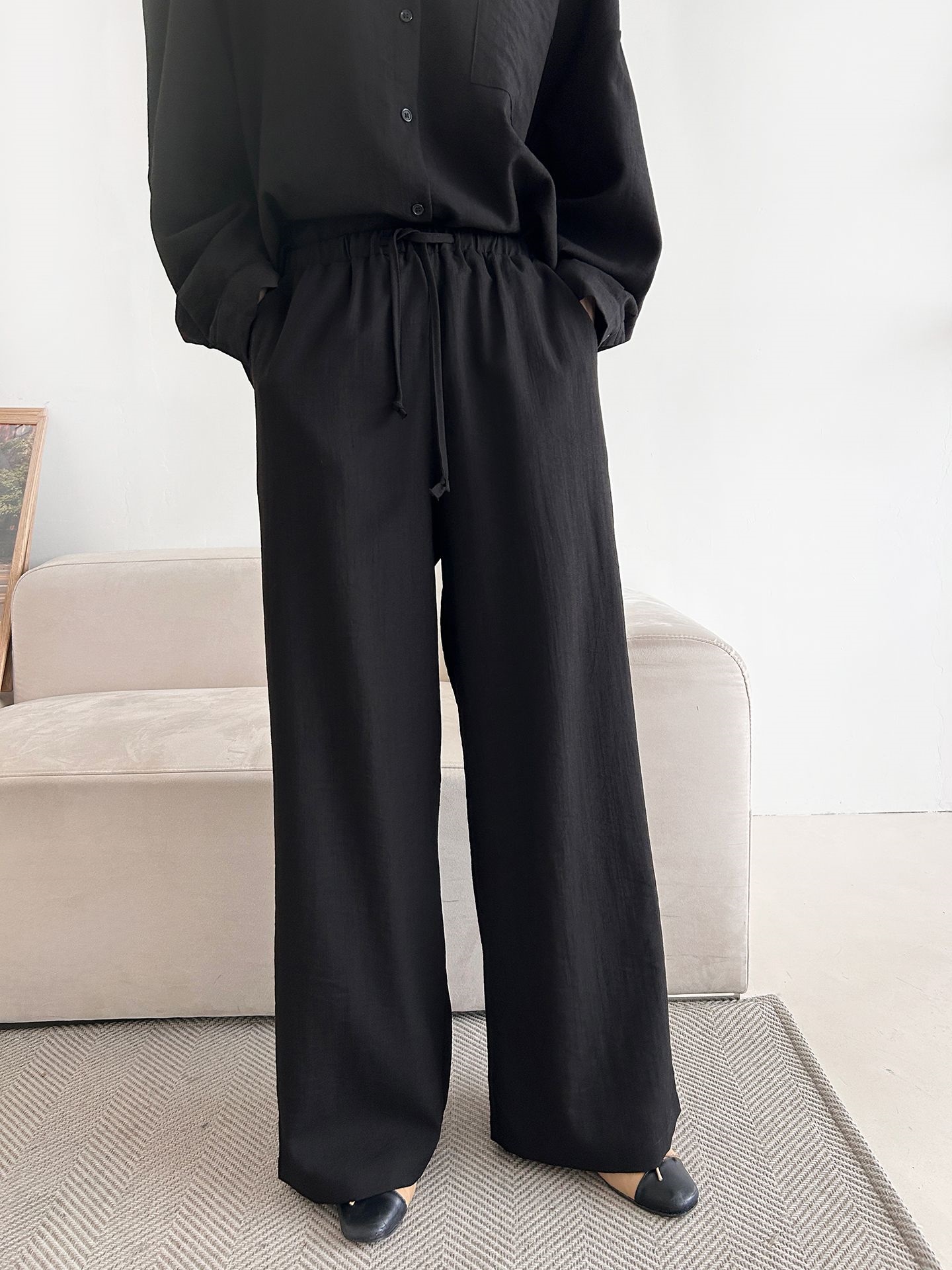 カラードローストリングウエストゴムオーバーサイズロングルーズワンポケットストレートワイドボタンスリーブドロップショルダー無地パンツ | 詳細画像32