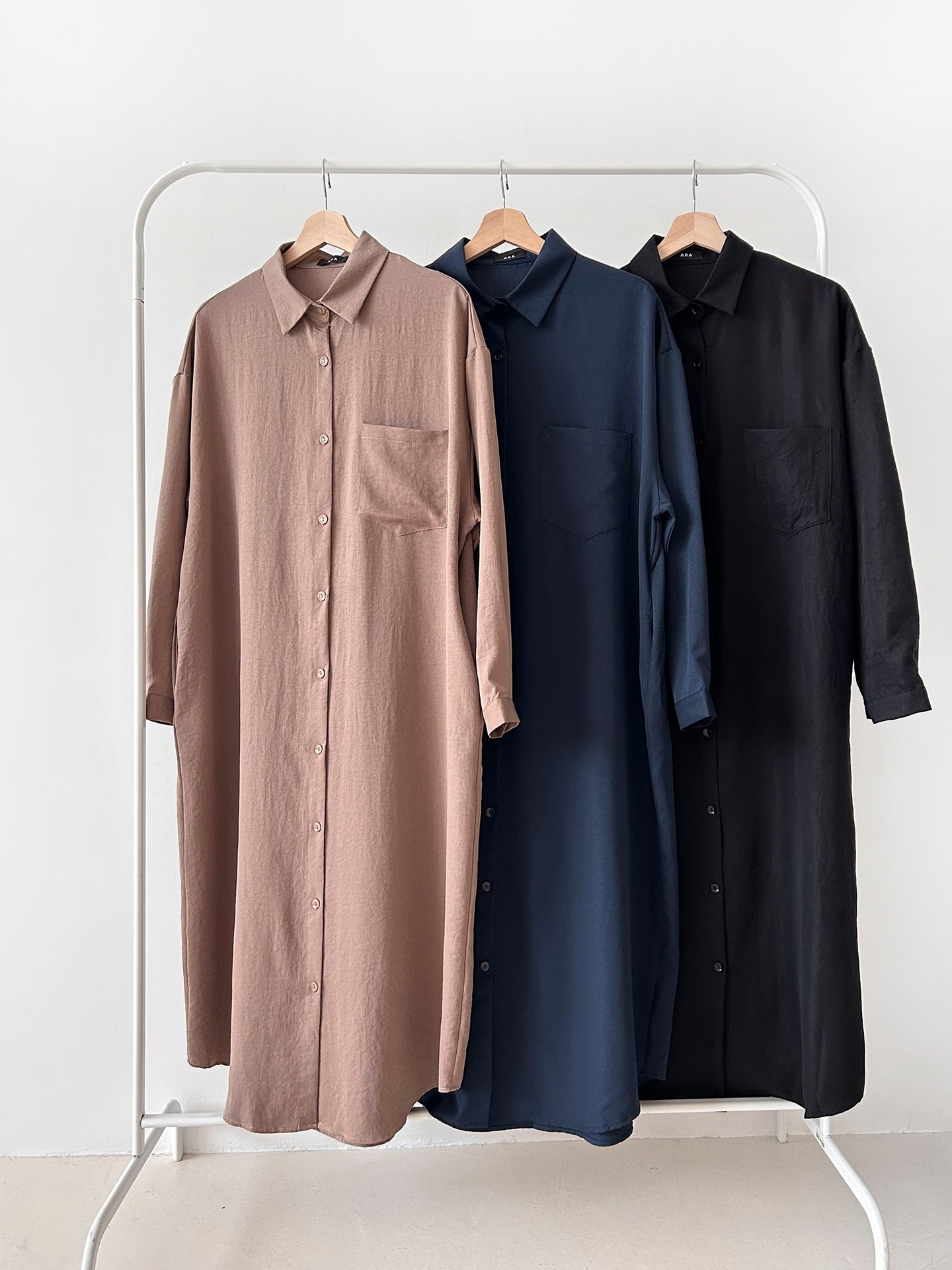 ボタンカラーオーバーサイズルーズ長袖ワンポケットドロップショルダー無地シャツワンピース | 詳細画像26