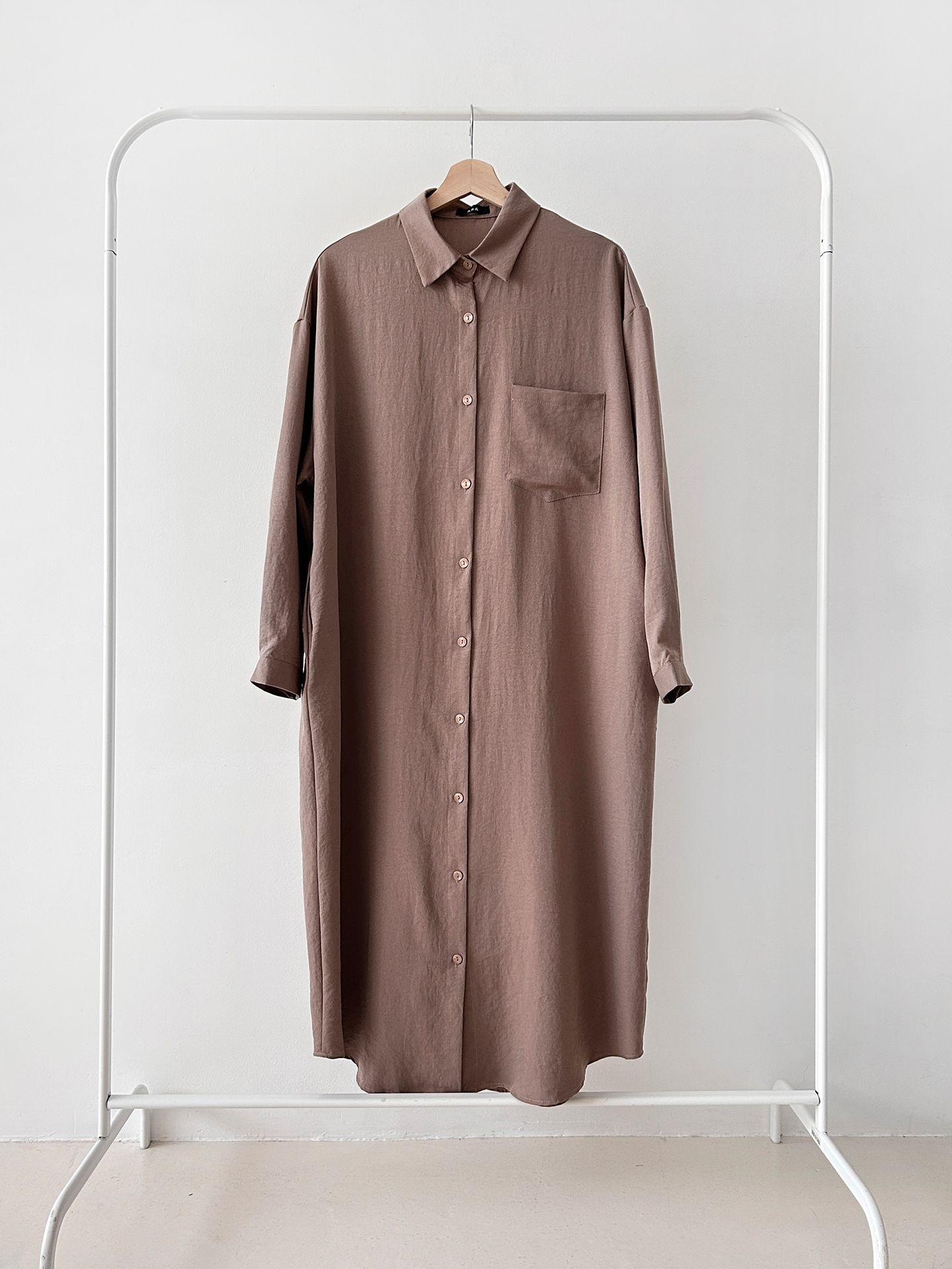 ボタンカラーオーバーサイズルーズ長袖ワンポケットドロップショルダー無地シャツワンピース | 詳細画像28