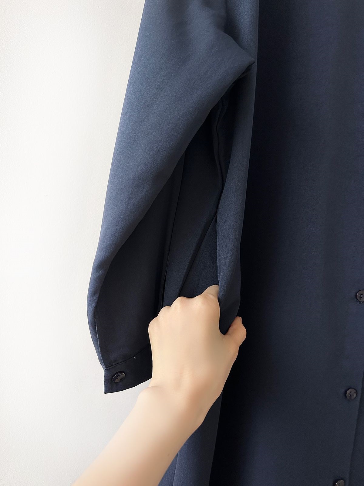 ボタンカラーオーバーサイズルーズ長袖ワンポケットドロップショルダー無地シャツワンピース | 詳細画像31