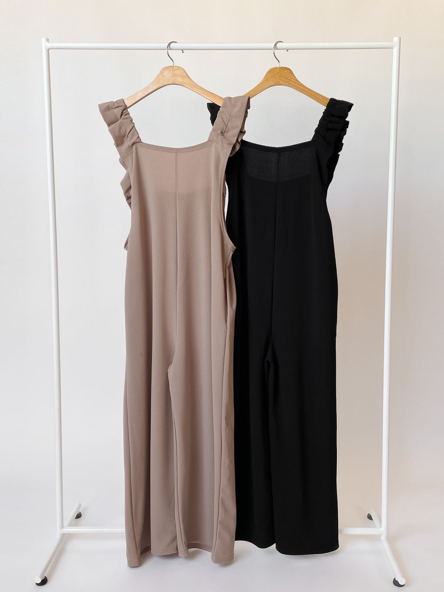 スクエアネックシャーリングフリルラインワイド無地オールインワン | 詳細画像29