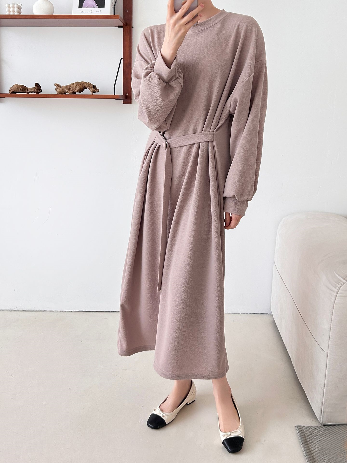 ベルトラウンドネックオーバーサイズロングルーズ長袖無地ワンピース | 詳細画像6