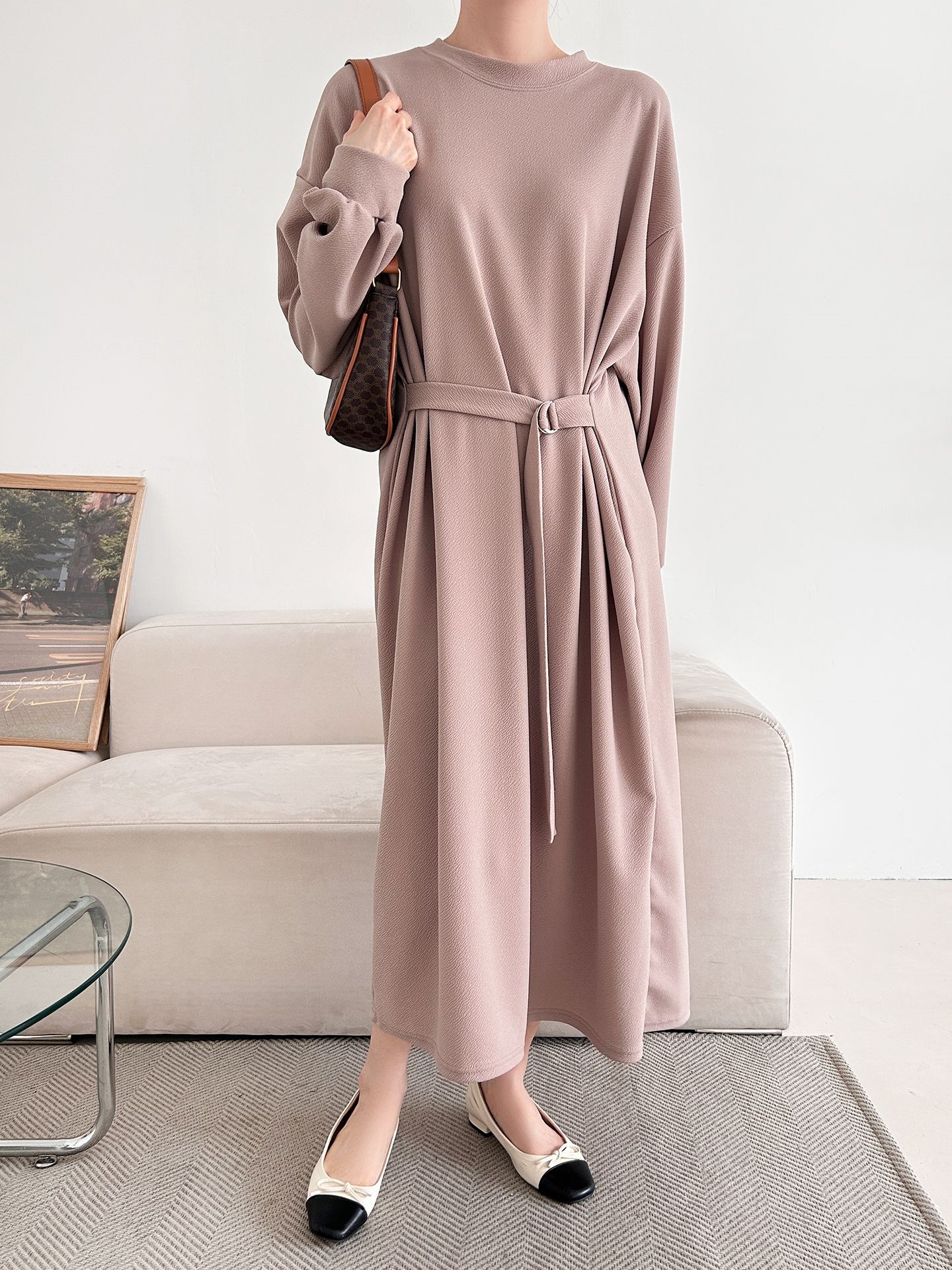 ベルトラウンドネックオーバーサイズロングルーズ長袖無地ワンピース | 詳細画像10