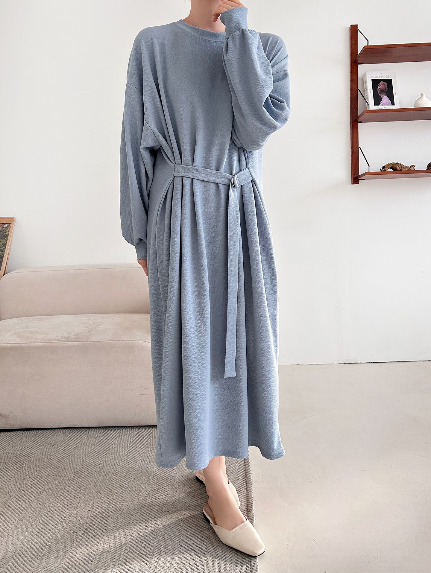 ベルトラウンドネックオーバーサイズロングルーズ長袖無地ワンピース | 詳細画像19