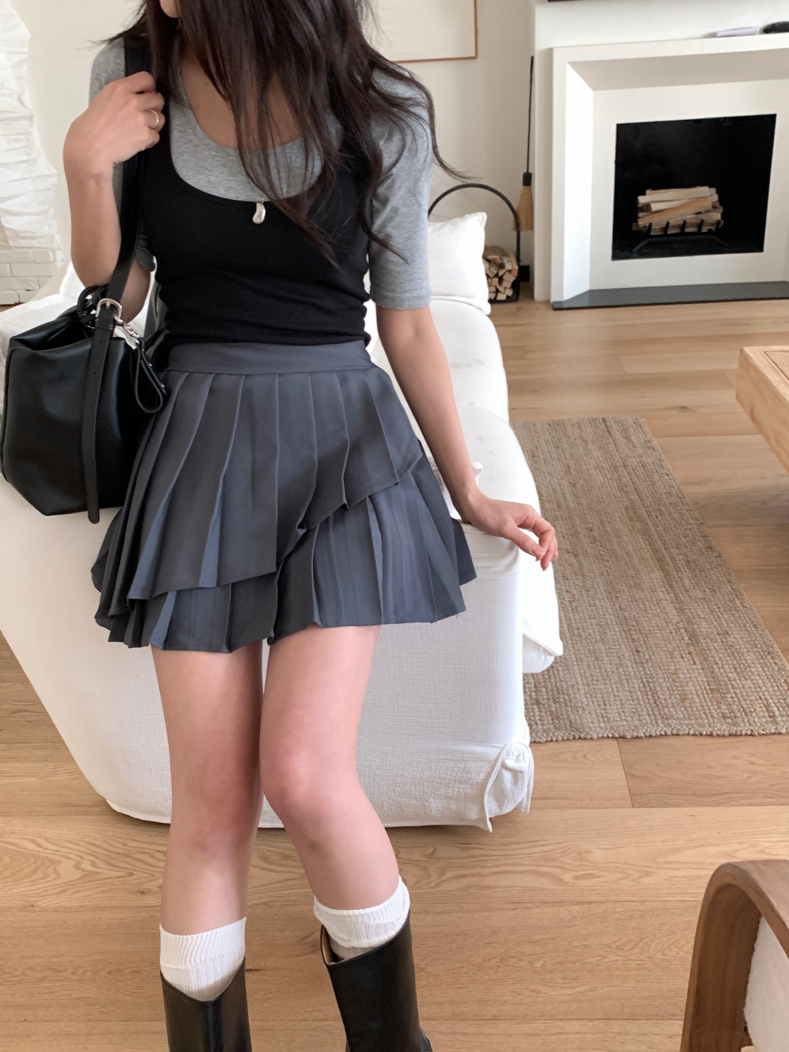 プリーツバックゴムアンバランスAラインミニ無地スカート | 詳細画像13