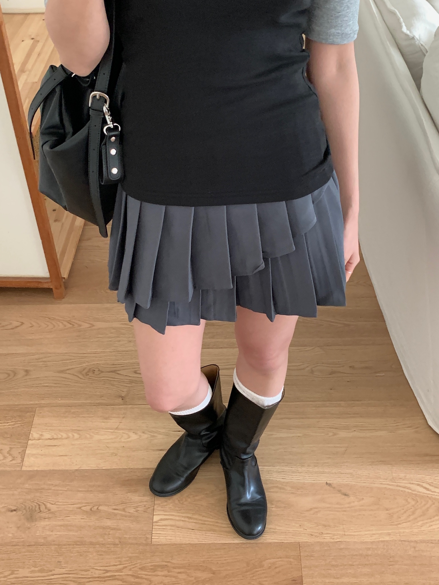 プリーツバックゴムアンバランスAラインミニ無地スカート | 詳細画像15