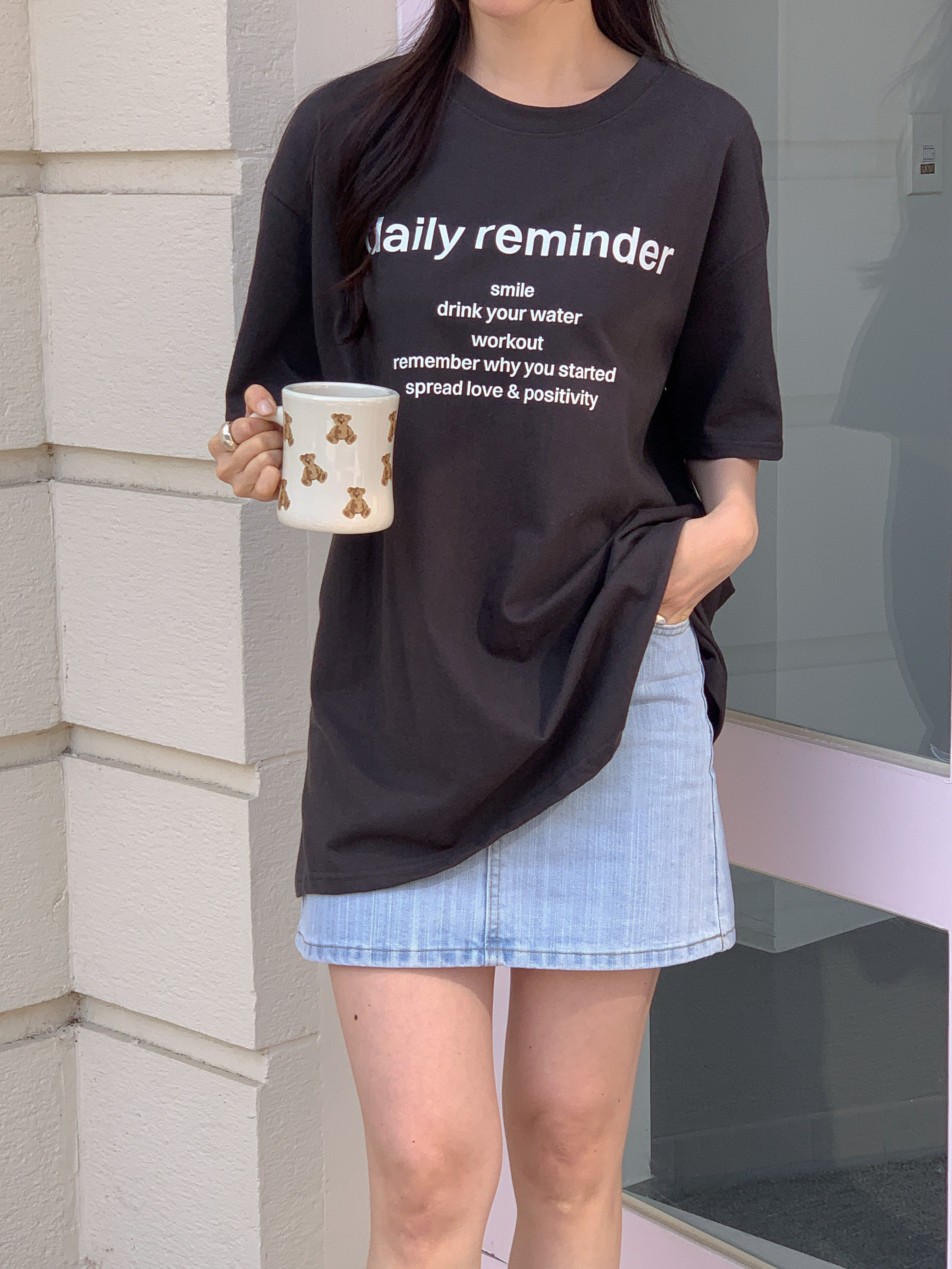 コットンラウンドネックオーバーサイズボクシーロング半袖ドロップショルダーレタリングTシャツ | 詳細画像4