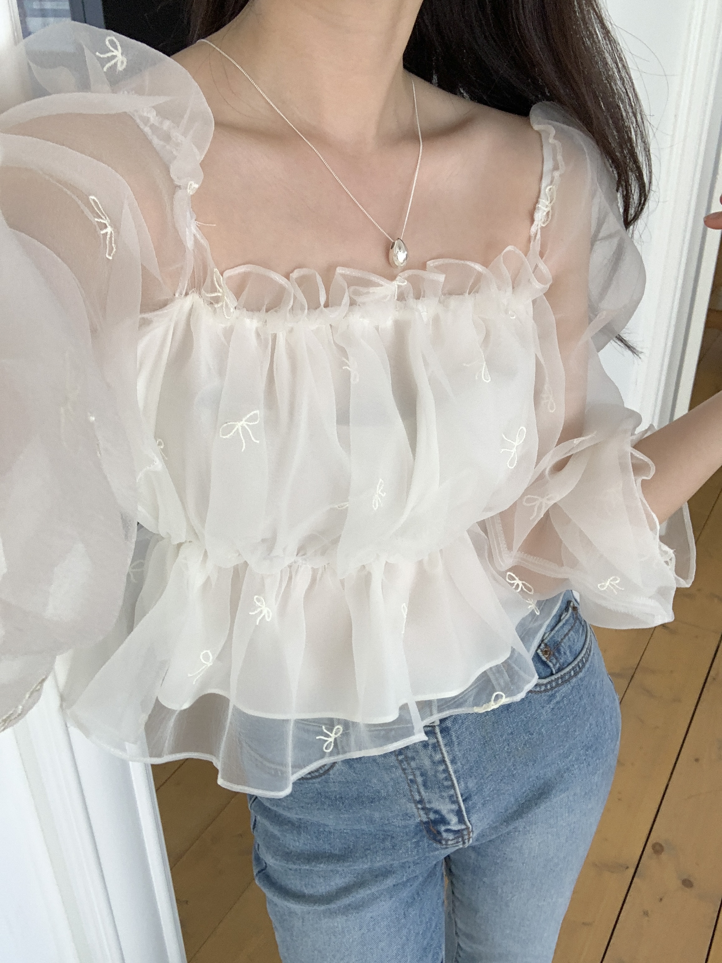 コンビシャーリングフリルパフスリーブクロップド長袖ブラウス | 詳細画像15