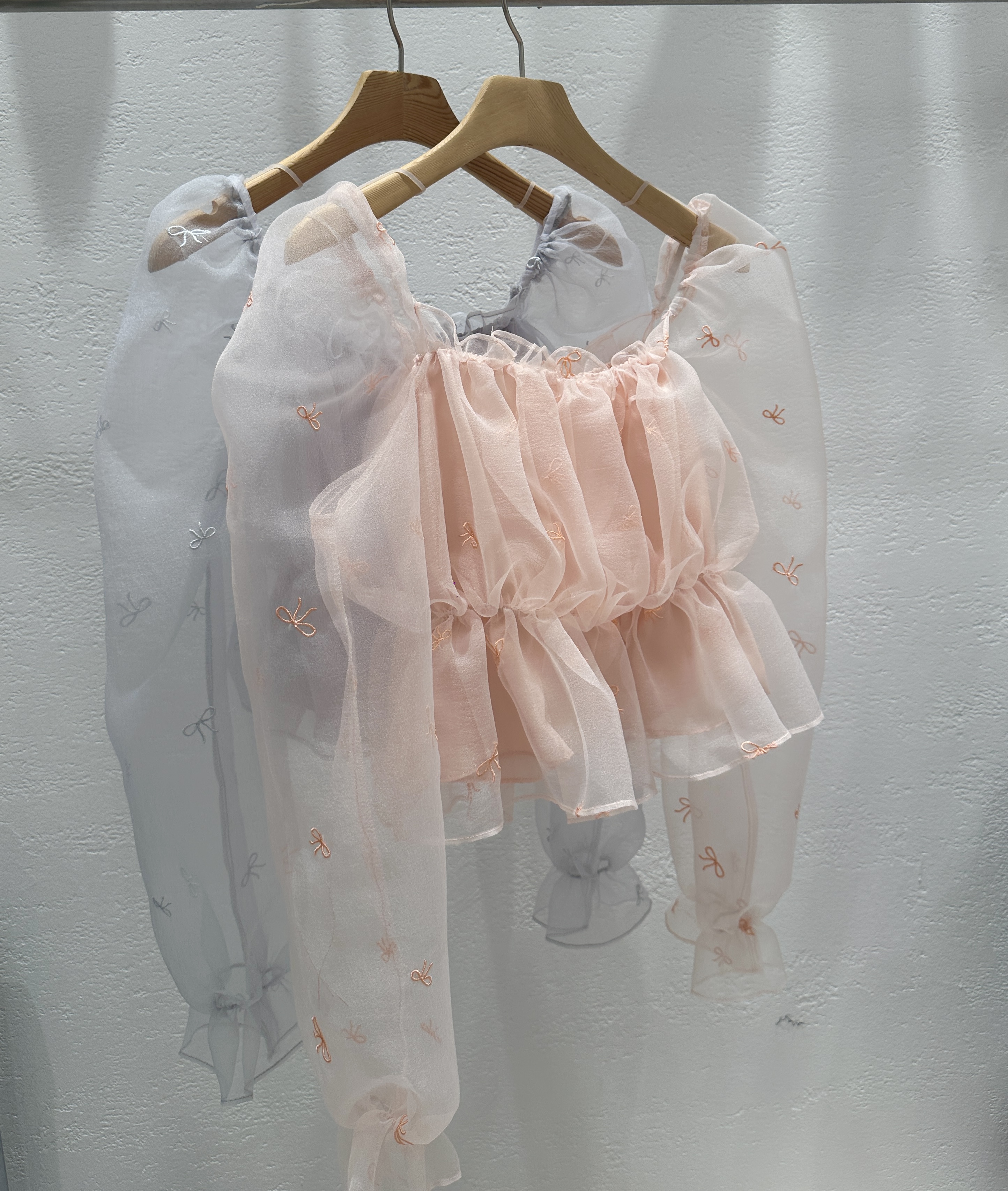 コンビシャーリングフリルパフスリーブクロップド長袖ブラウス | 詳細画像21