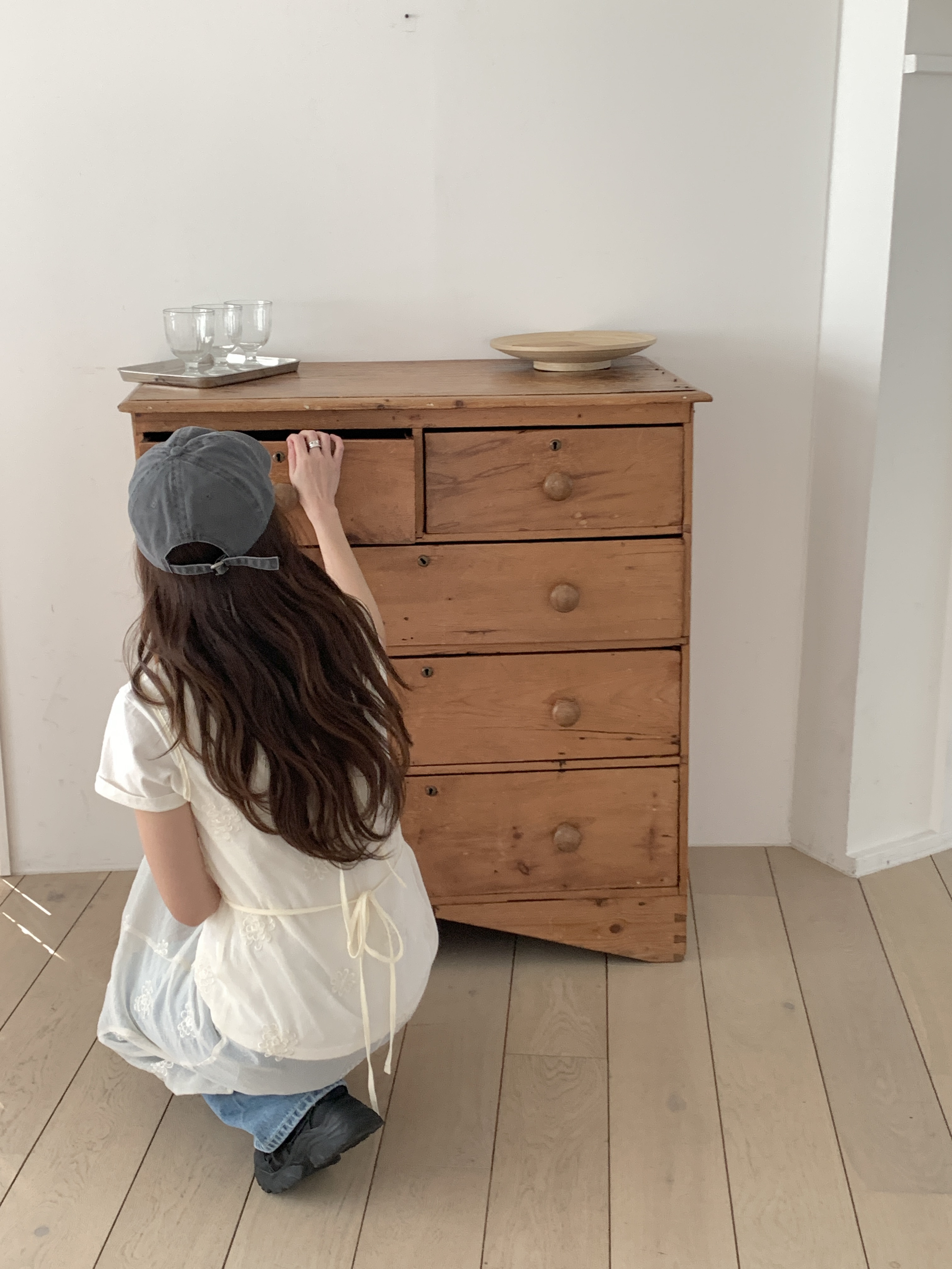 シースルーストラップラウンドネックスリットルーズHライン(ロング丈)刺繍ノースリワンピース | 詳細画像14