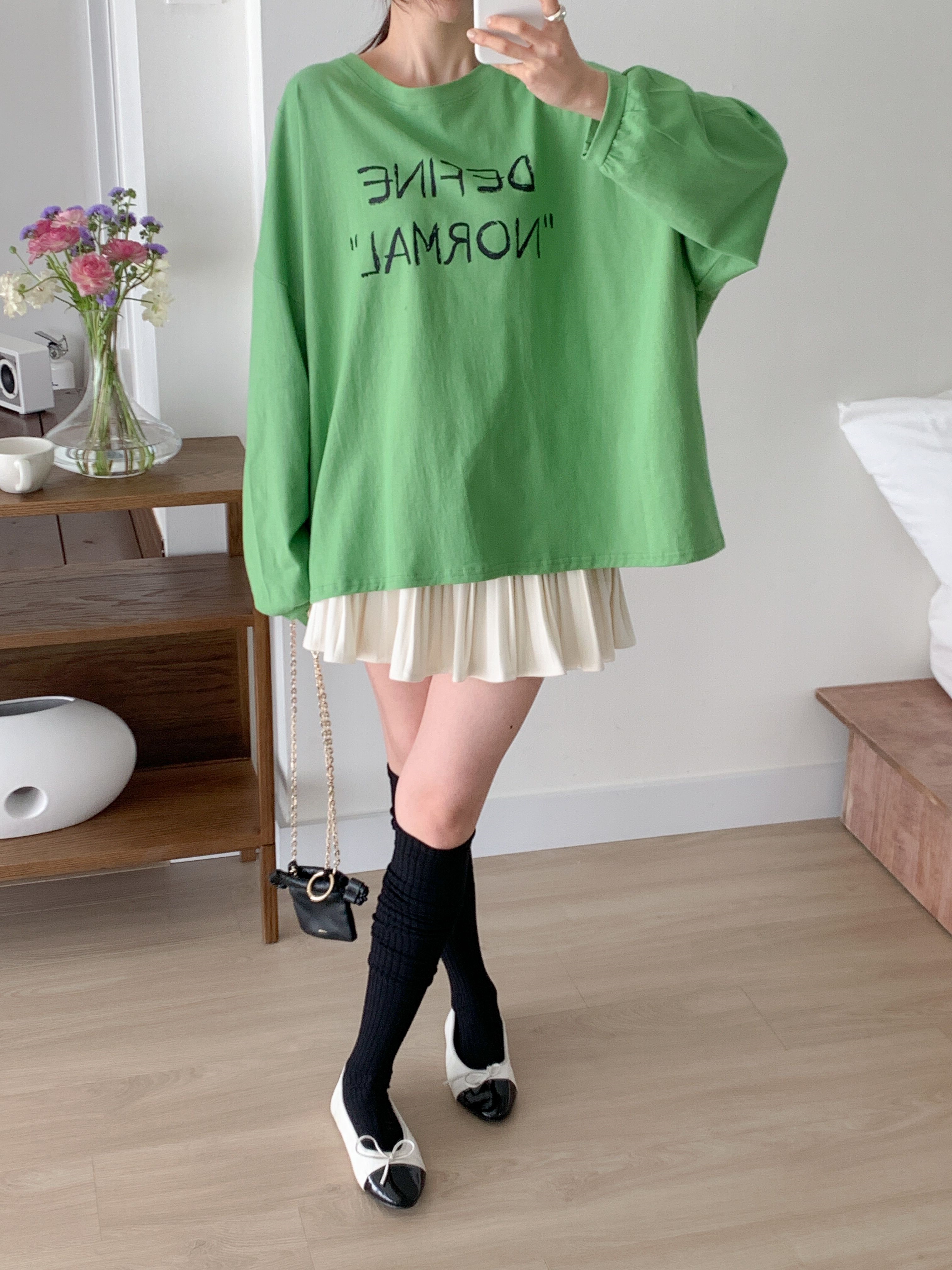 コットンラウンドネックスリットオーバーサイズボクシーロング長袖ドロップショルダーレタリングTシャツ | 詳細画像2