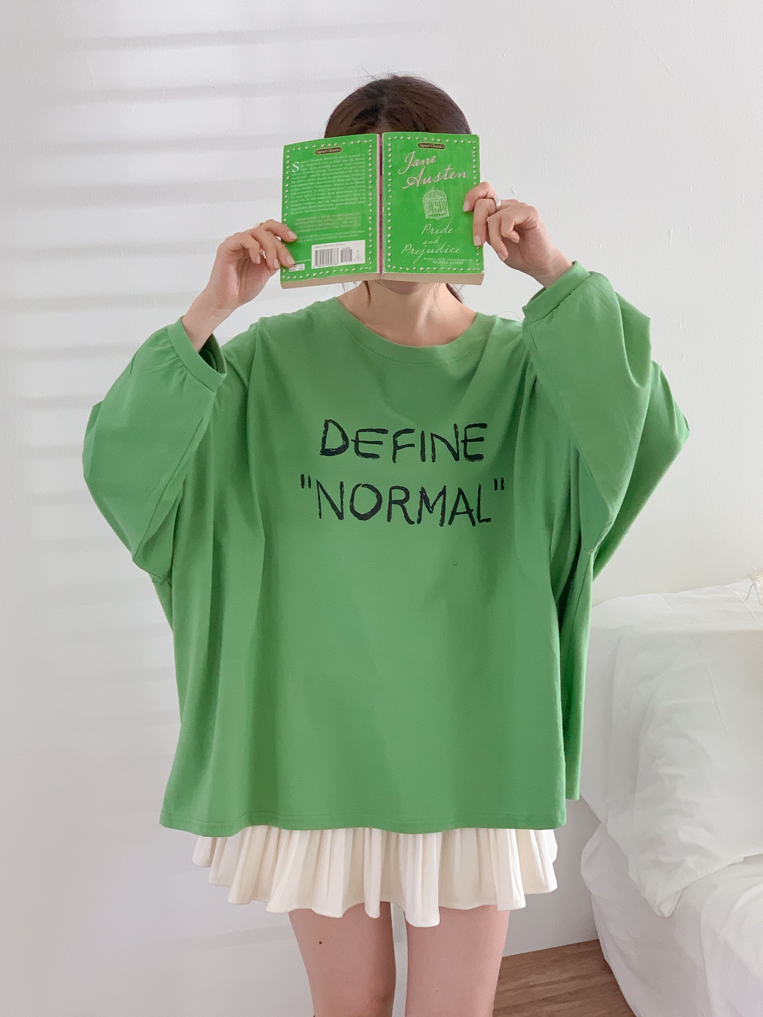 コットンラウンドネックスリットオーバーサイズボクシーロング長袖ドロップショルダーレタリングTシャツ | 詳細画像4