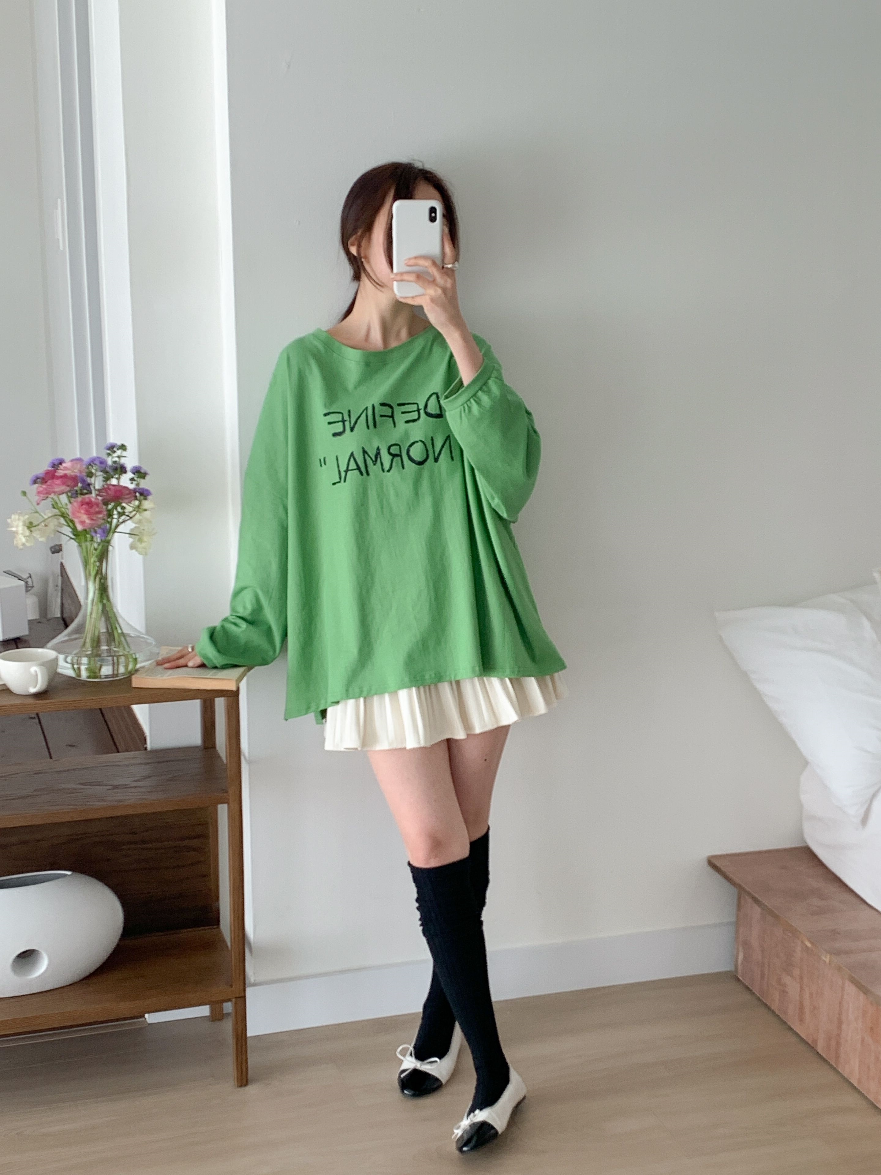 コットンラウンドネックスリットオーバーサイズボクシーロング長袖ドロップショルダーレタリングTシャツ | 詳細画像19